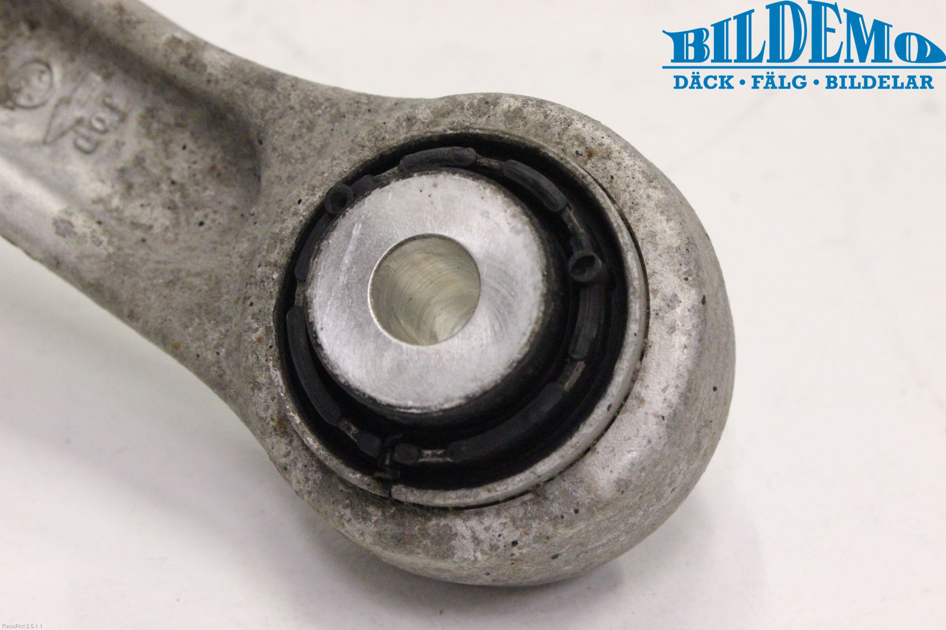 BMW 5 F10/F11/F18 09-17 Bærearm Bak Venstre Øvre