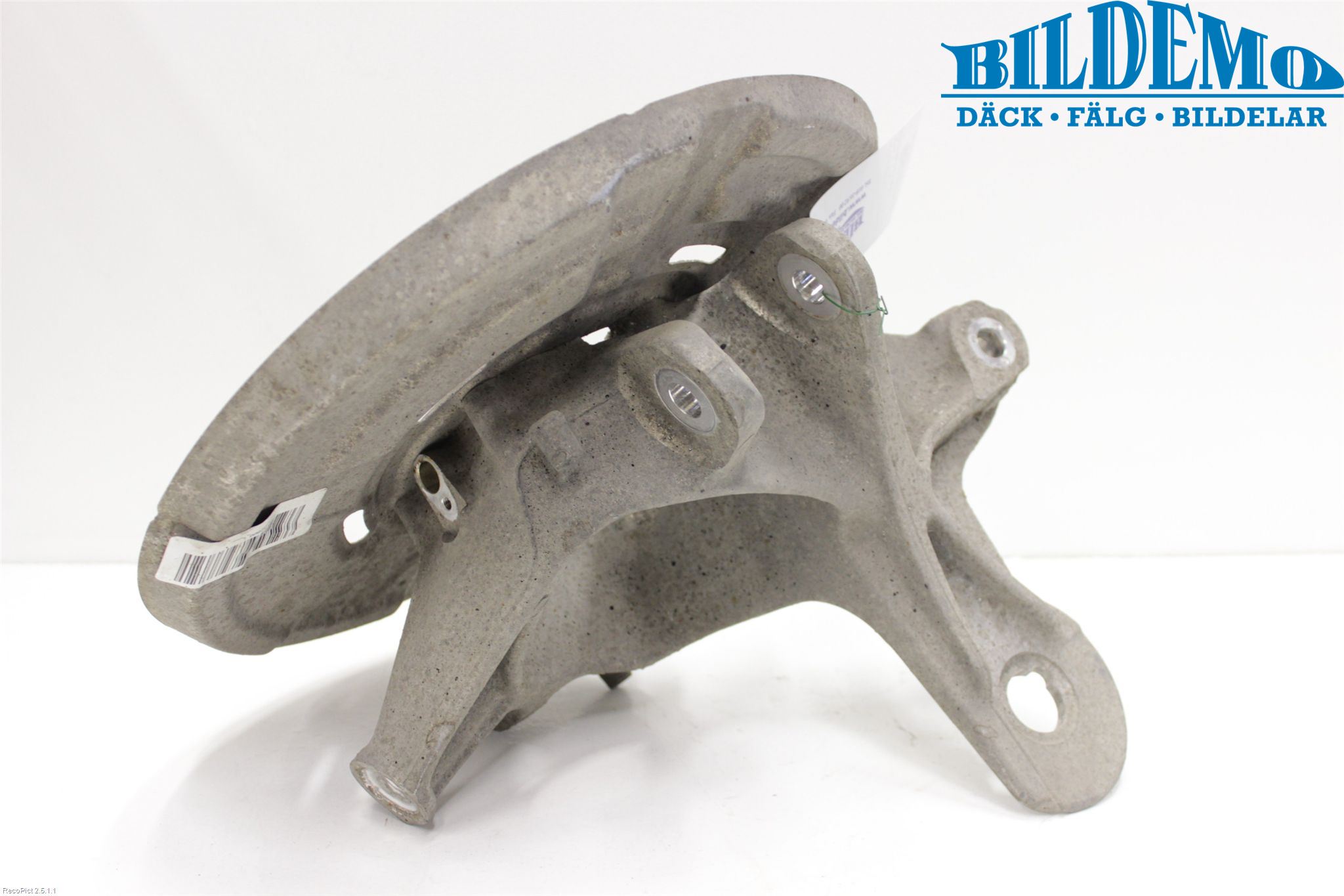 BMW 5 F10/F11/F18 09-17 Spindel Vb