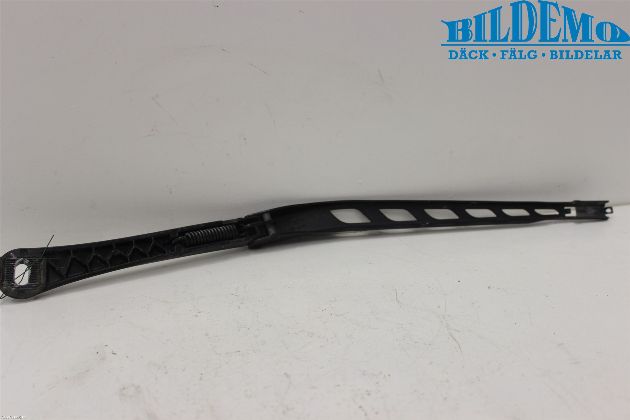 BMW 5 E60/61 Sed/Tou 02-10 Viskerarm-Armer Frontrute