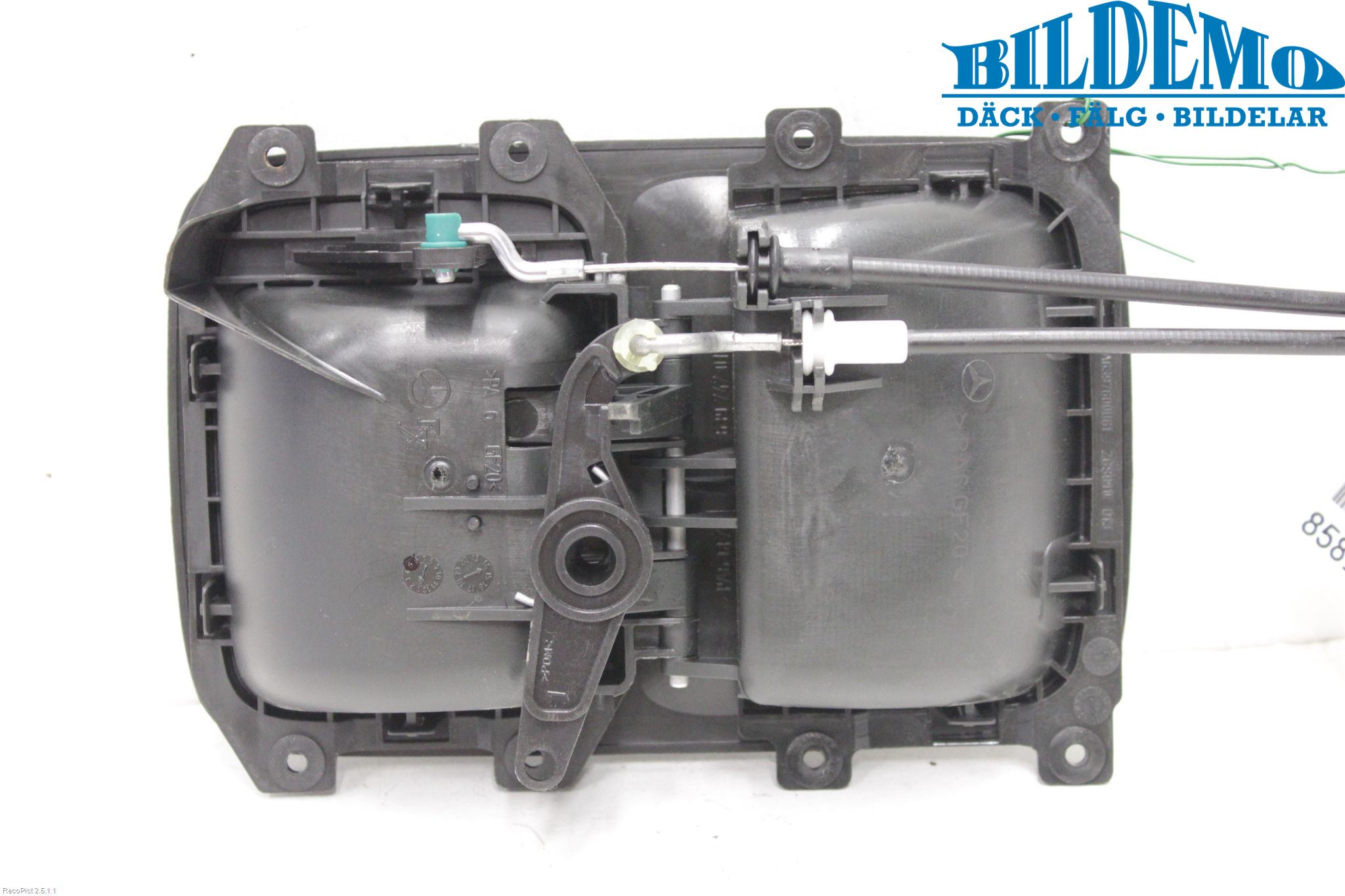 Mercedes-Benz MB VITO/VIANO (W639) 04-14 Bakluke Handtak Ytre
