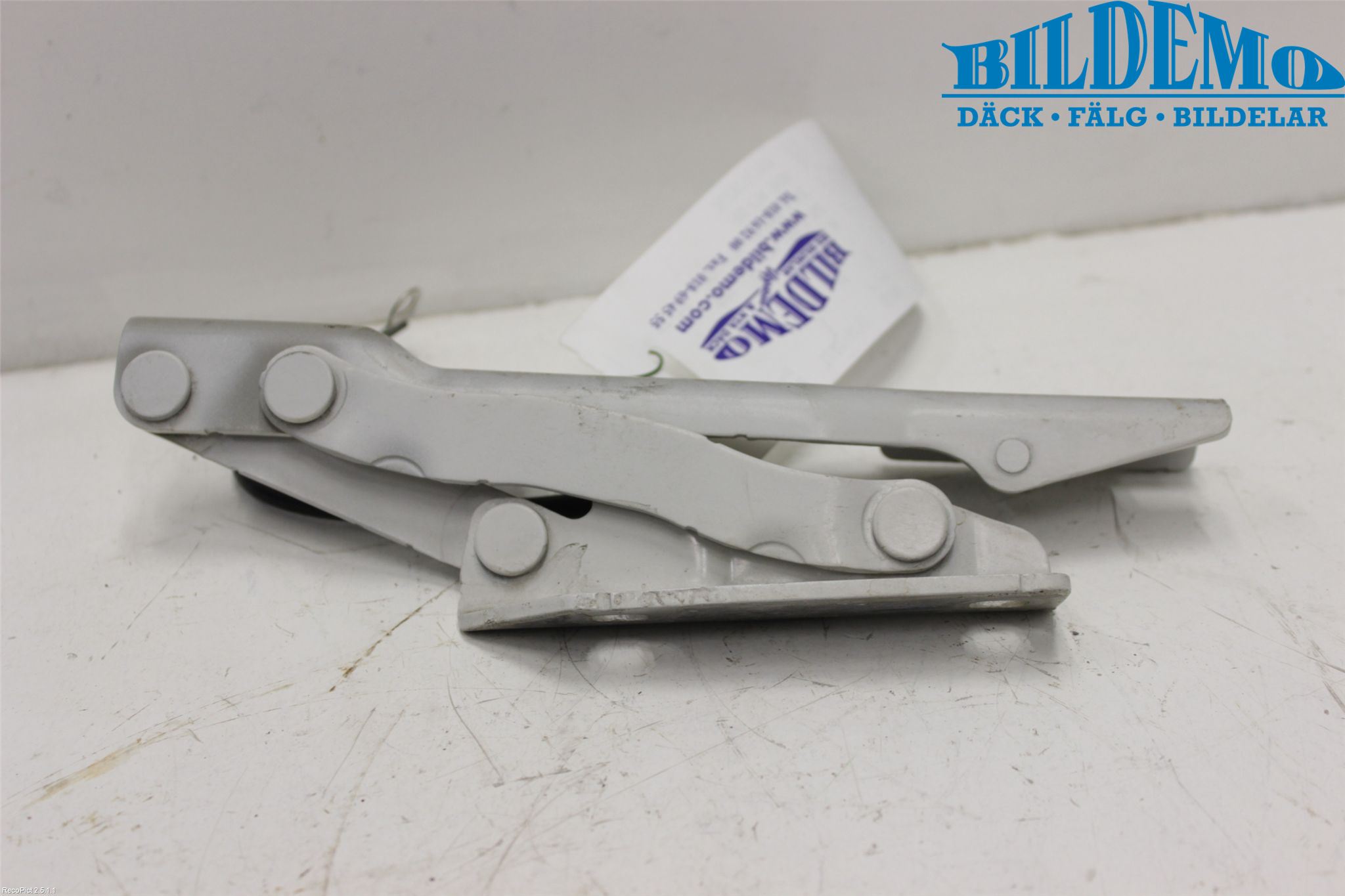 BMW 5 E60/61 Sed/Tou 02-10 Panser Hengsel - Hengsler