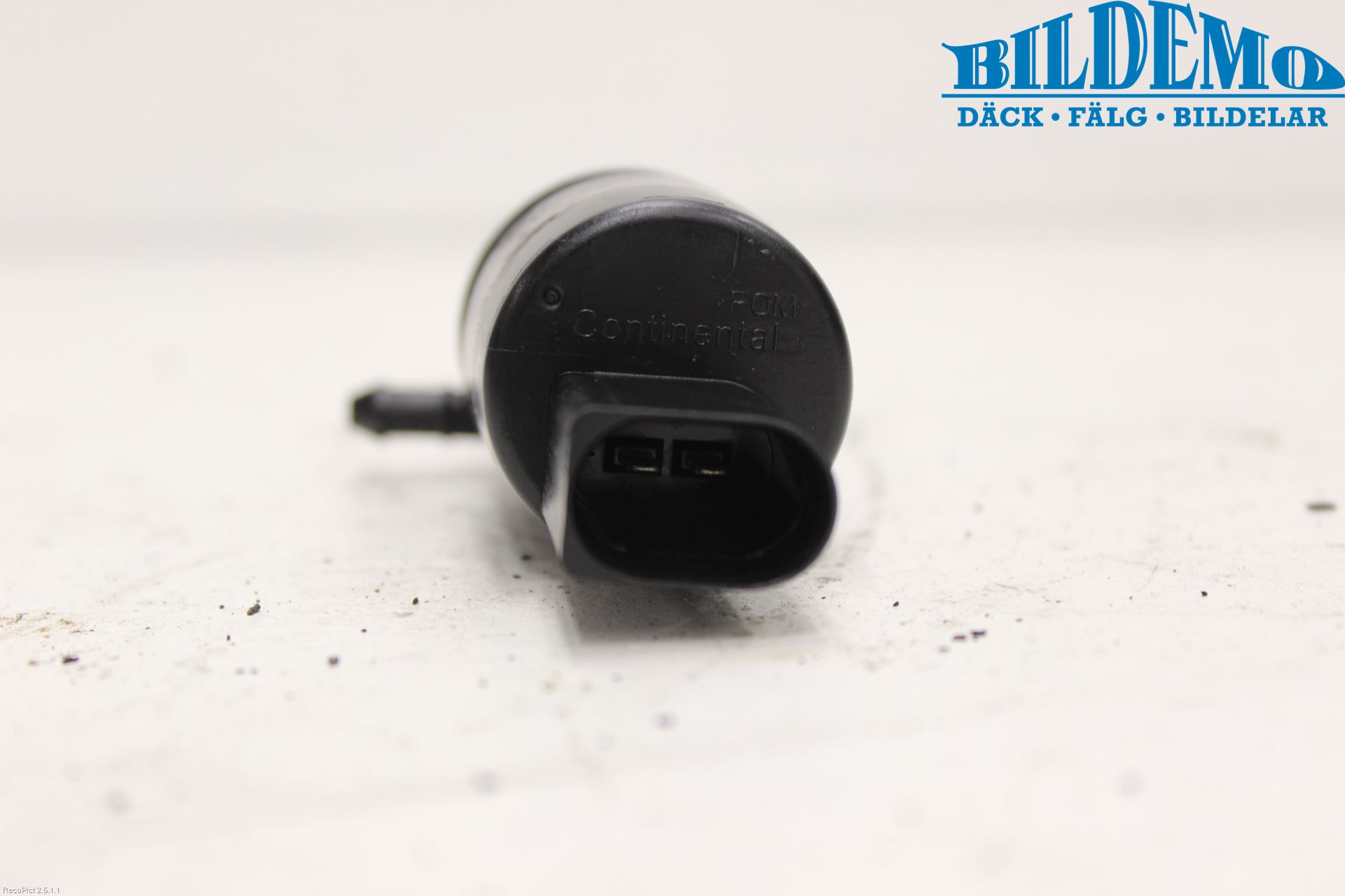 Mercedes-Benz MB C-KLASS (W204) 07-15 Spylerpumpe Frontrute