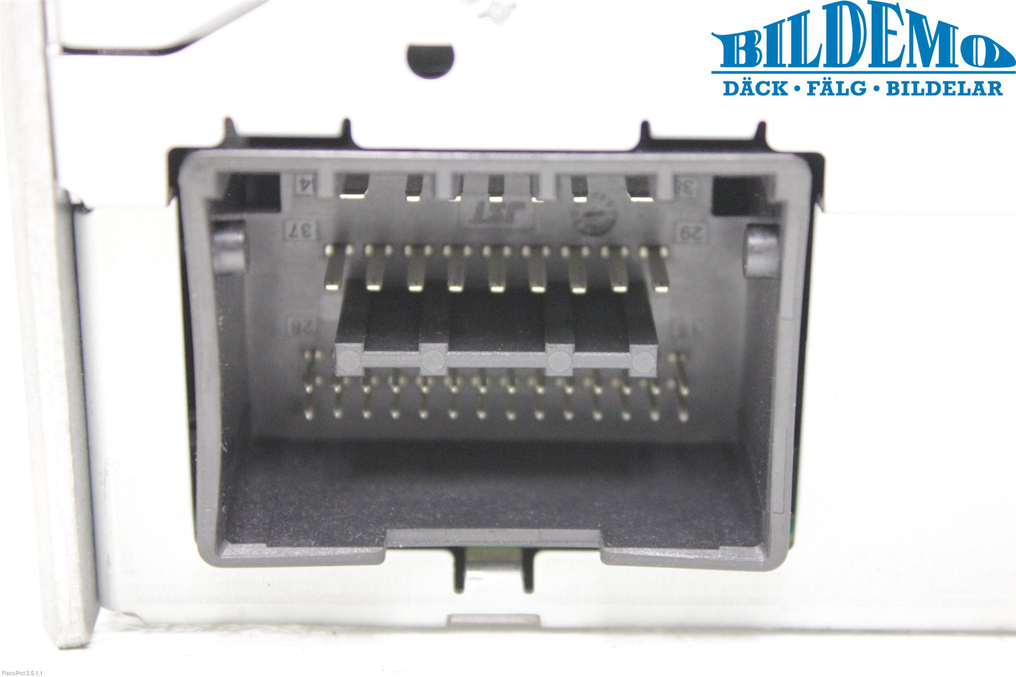GM CHEVROLET CRUZE Stereo Radio Med Cd