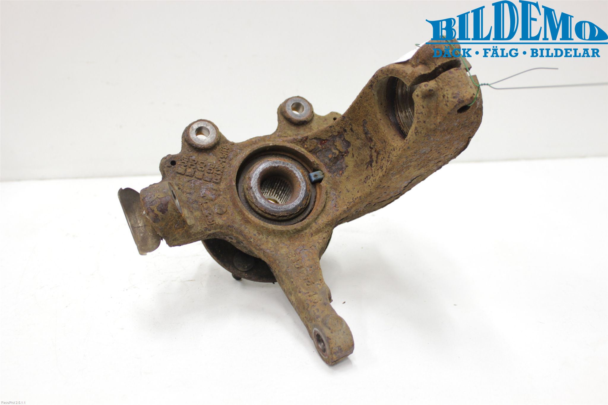 Ford FOCUS     04-07 Spindel Hf