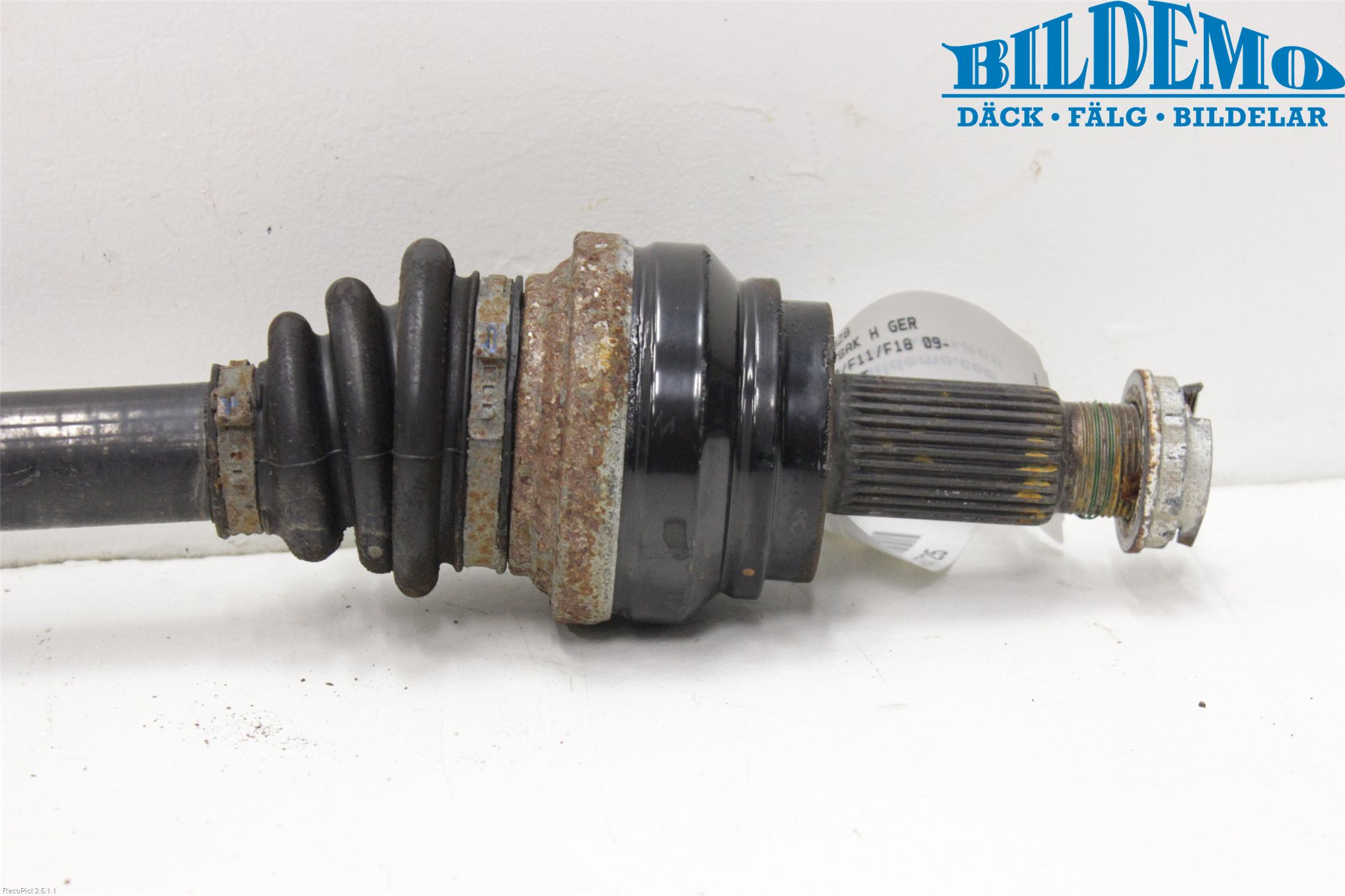 BMW 5 F10/F11/F18 09-17 Drivaksel Bak Kompl Høyre