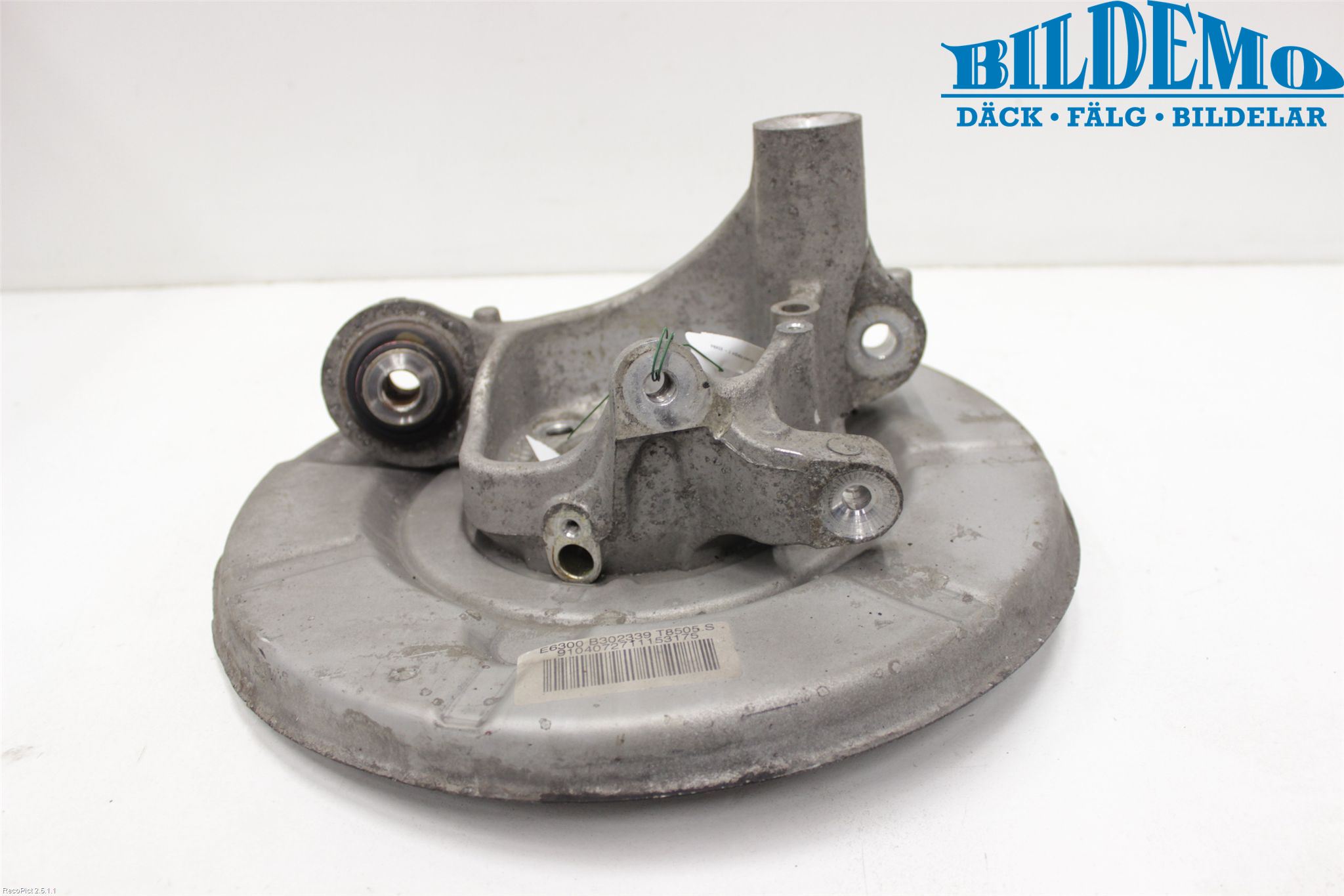 BMW 6 E63/64    02-10 Spindel Vb
