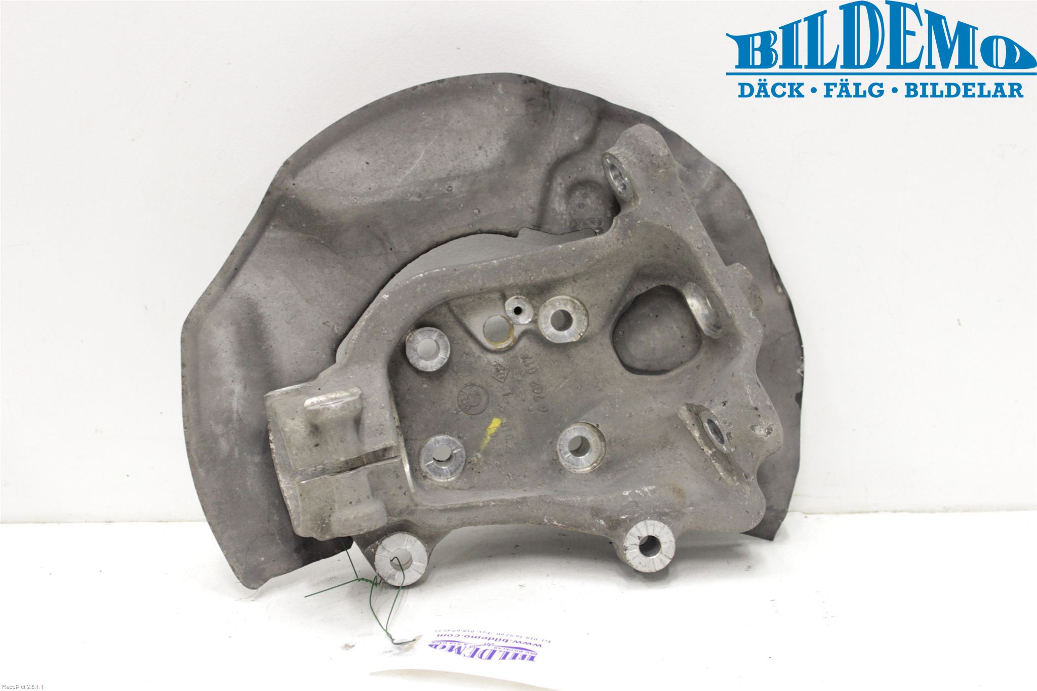 BMW 6 E63/64    02-10 Spindel Vf