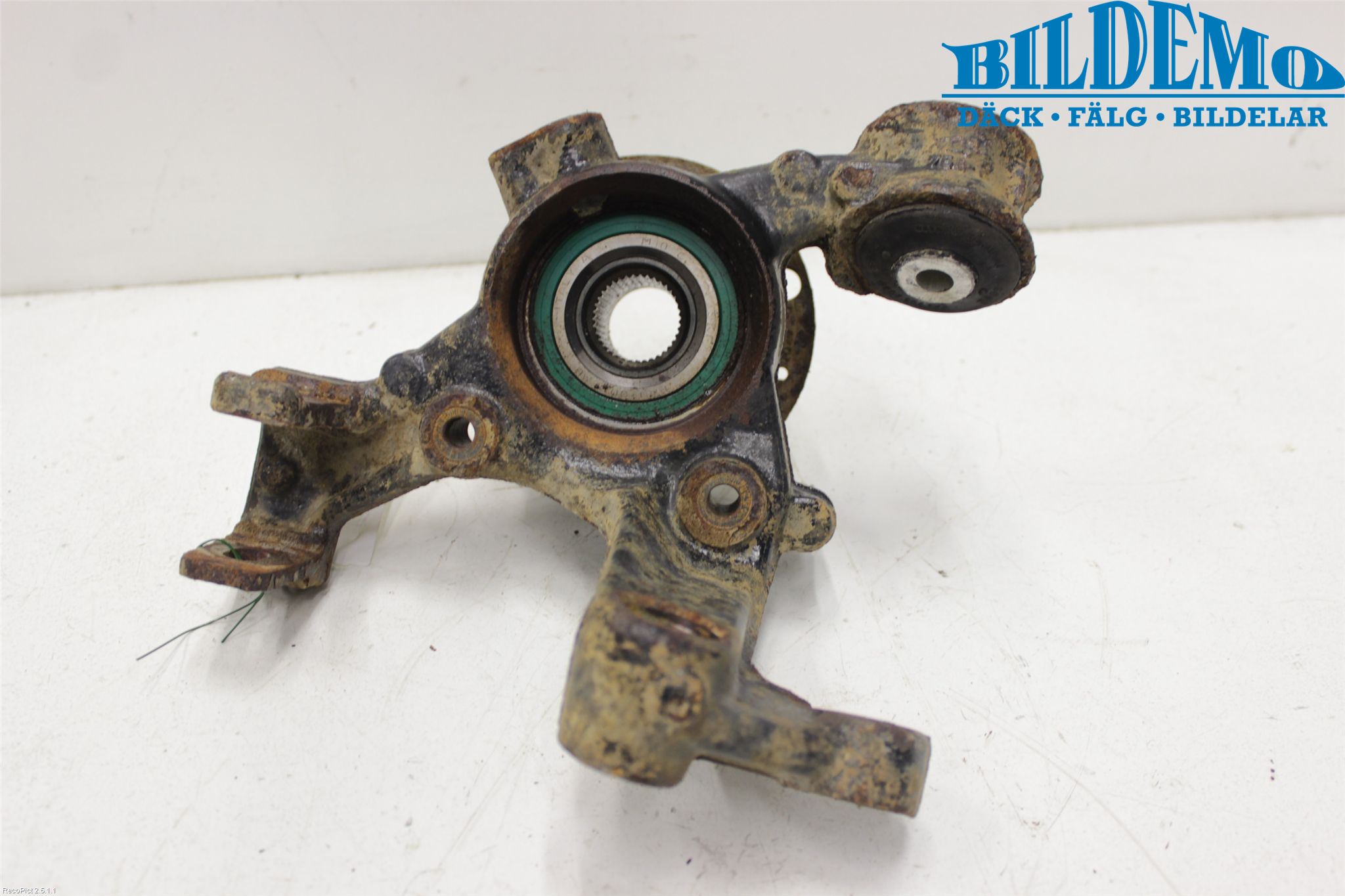 Audi A4/S4 05-07 Spindel Vb