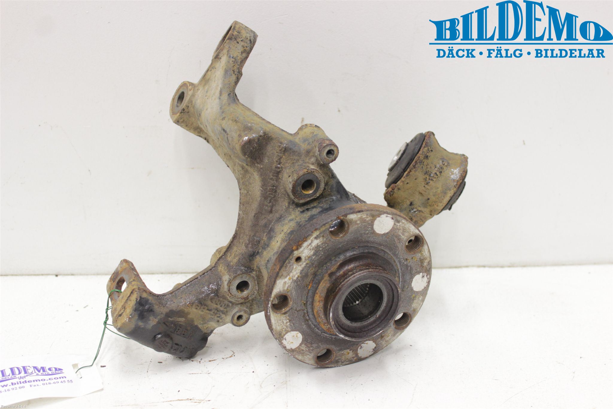 Audi A4/S4 05-07 Spindel Vb