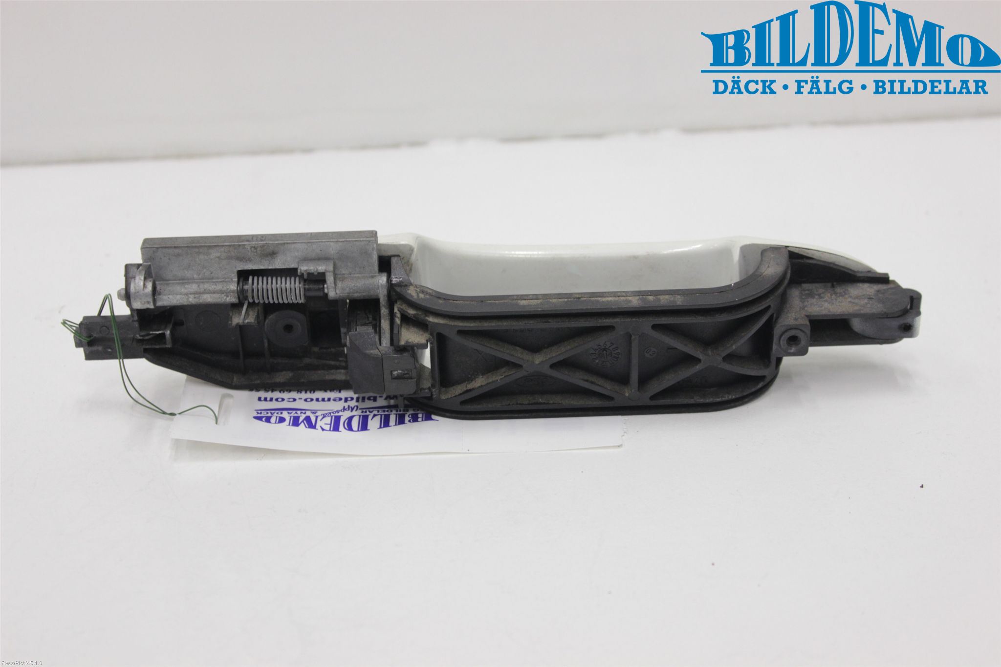 Ford FOCUS     99-04 Dørhandtak Ytre Venstre