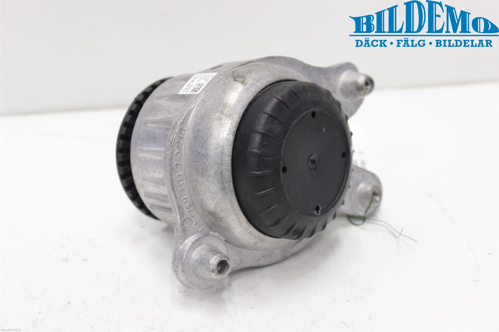 Mercedes-Benz MB C-KLASS (W205) 14-21 Motor Feste Gummi