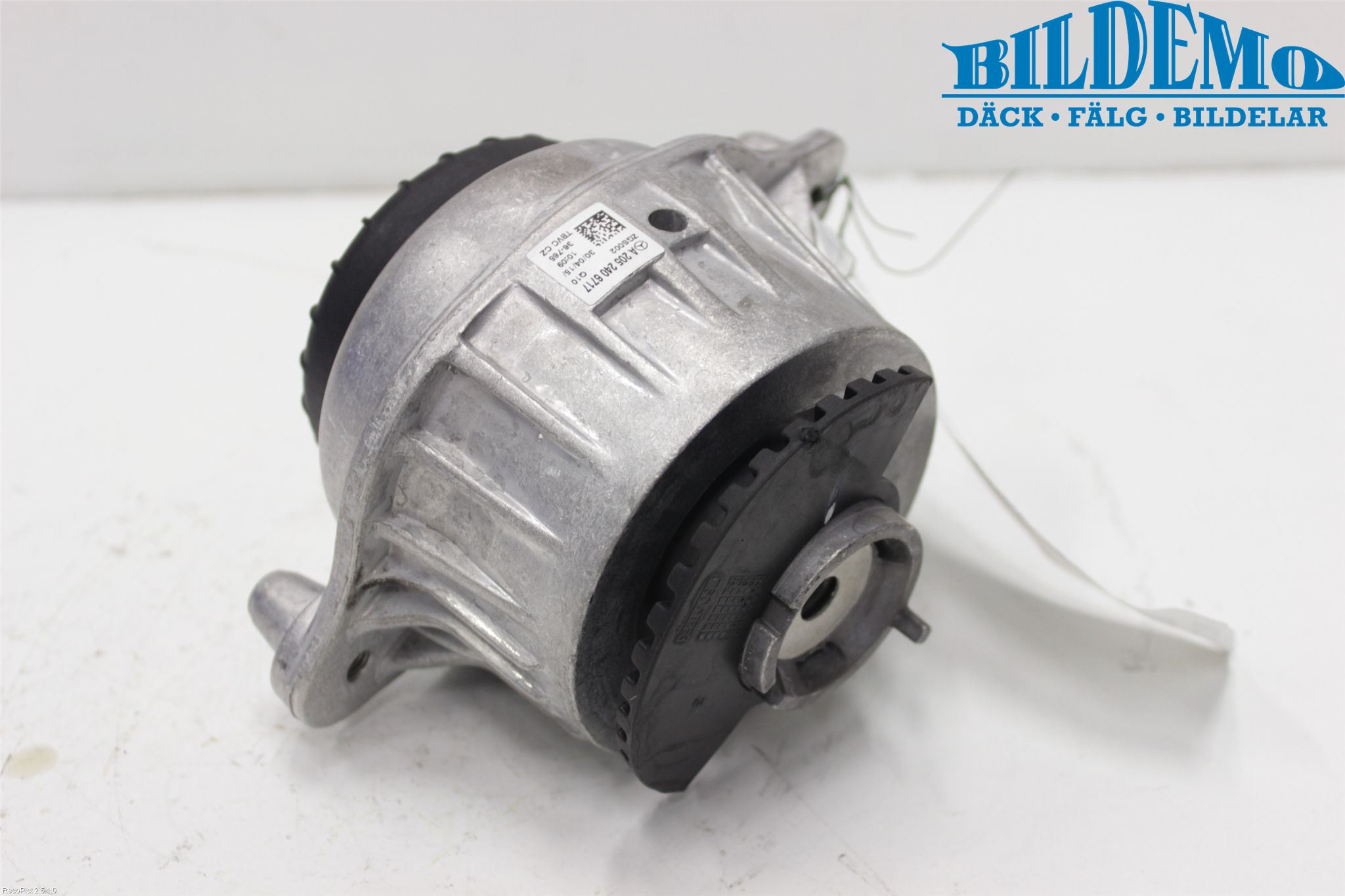 Mercedes-Benz MB C-KLASS (W205) 14-21 Motor Feste Gummi