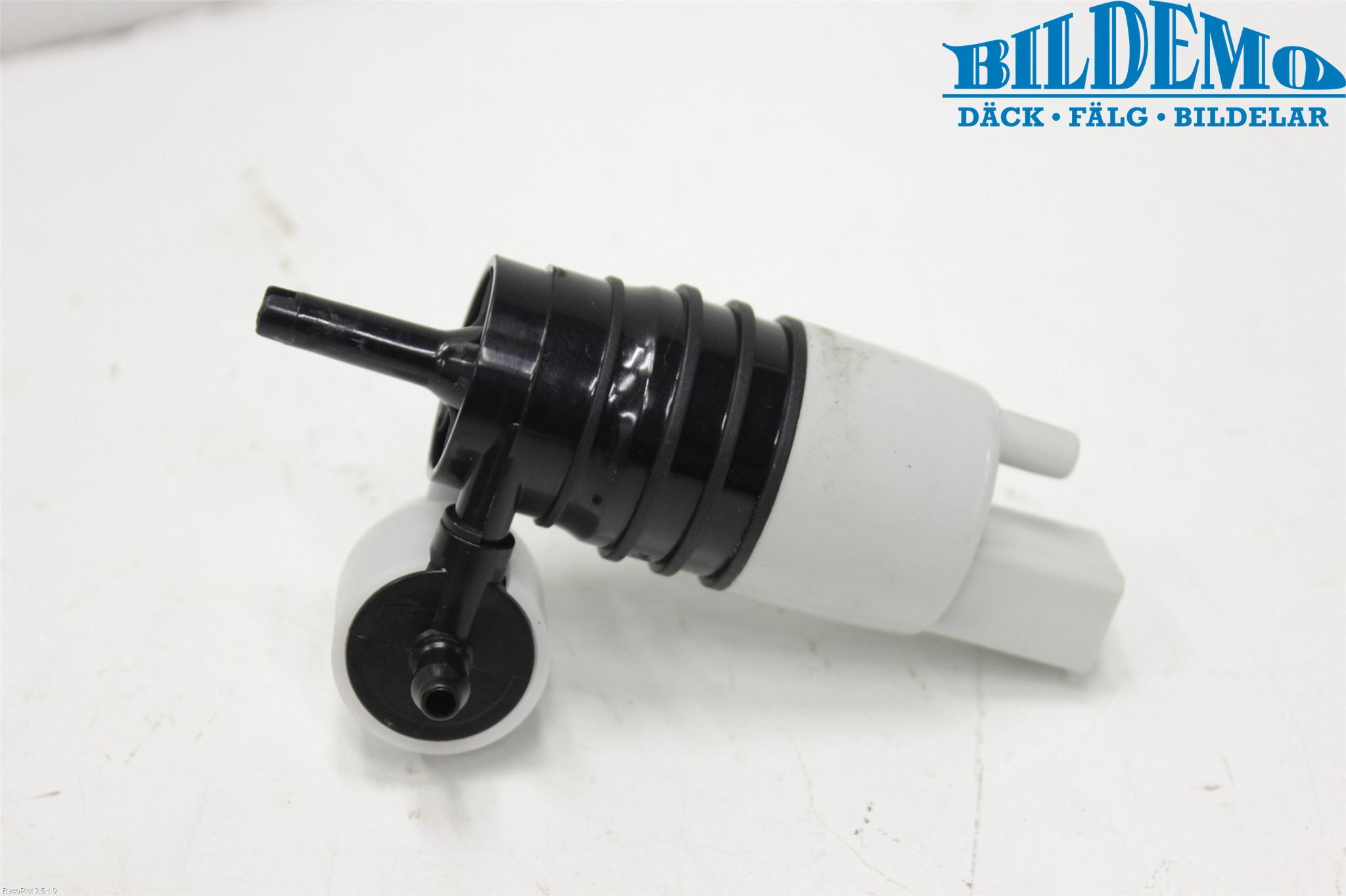 Mercedes-Benz MB C-KLASS (W205) 14-21 Spylerpumpe Frontrute