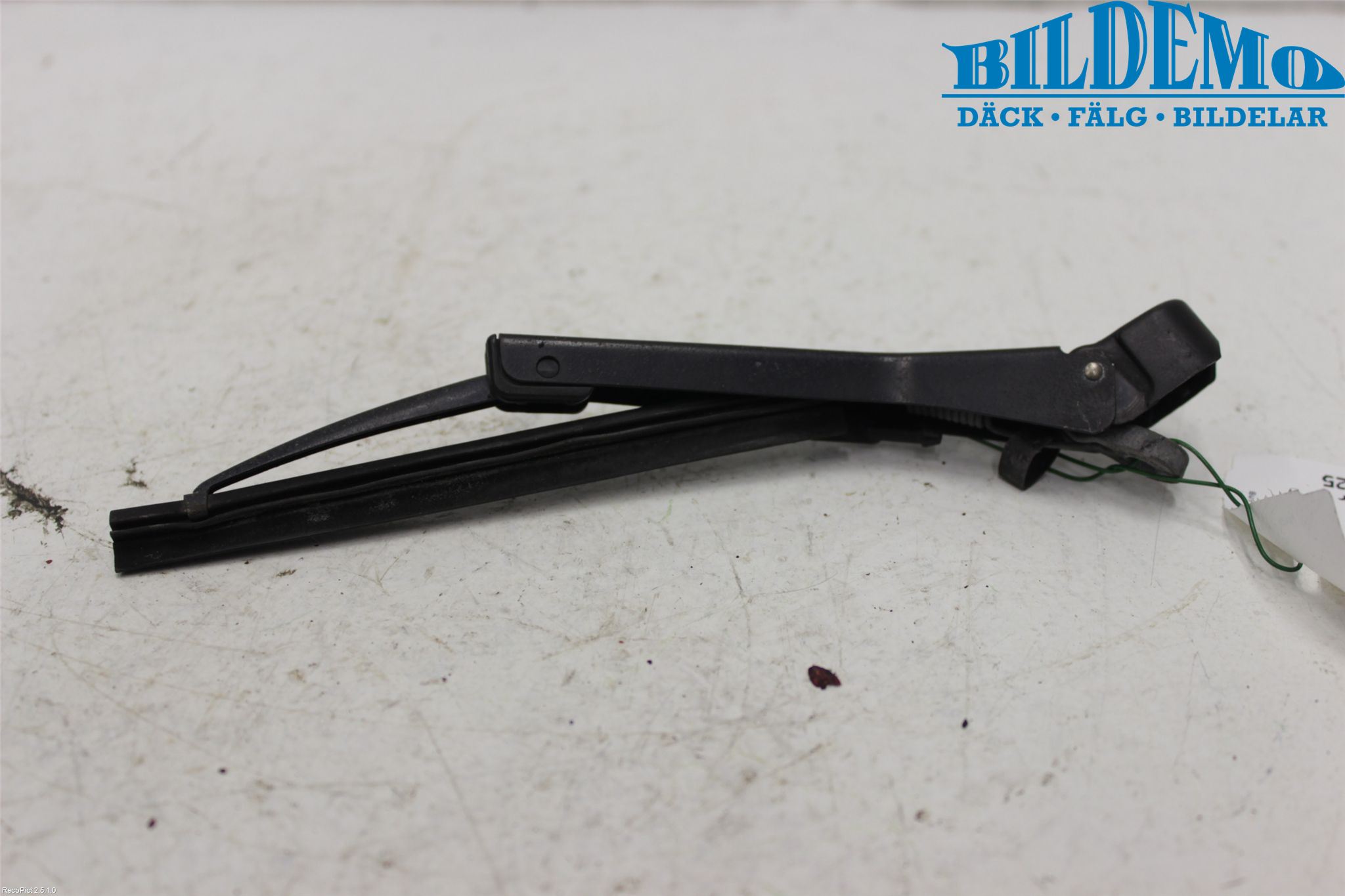 Saab 9-3 VER 1 98-03 Frontlykt Viskerarm