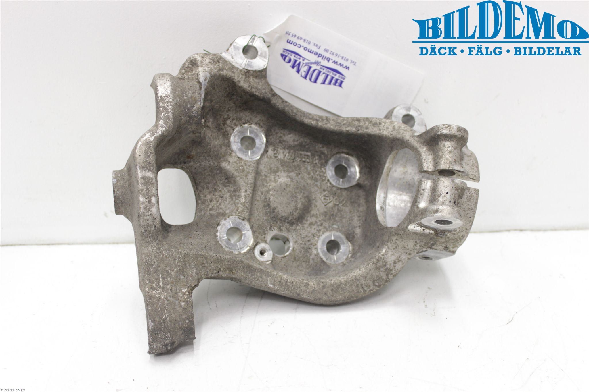 BMW 5 E60/61 Sed/Tou 02-10 Spindel Vf
