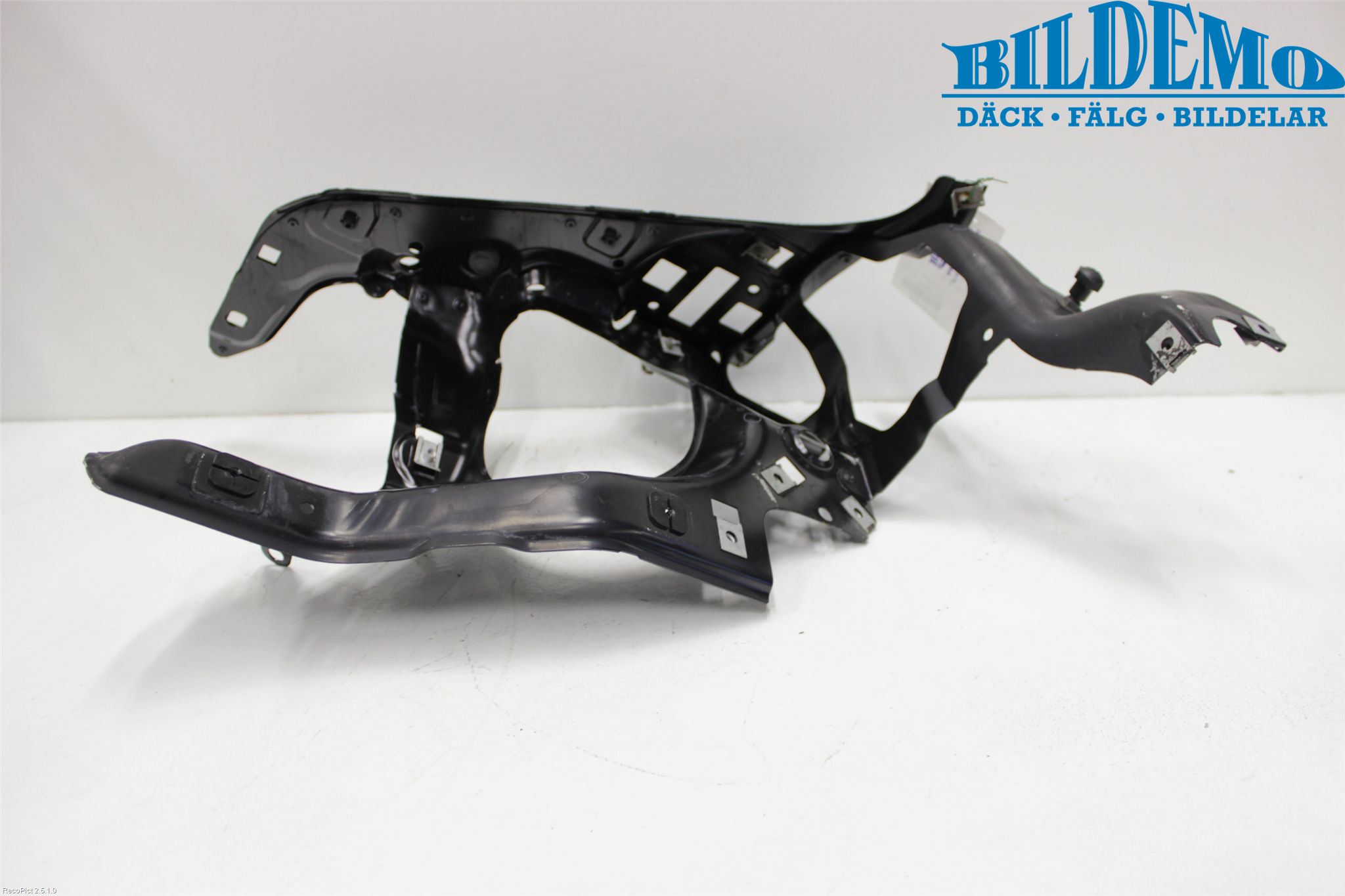 BMW 7 E65/66    00-08 Frontlykt Ramme H Lyktering