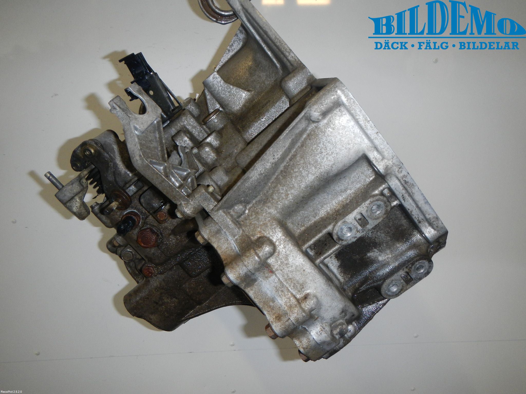 Nissan X-TRAIL     01-07 Gearkasse 5 Trinn