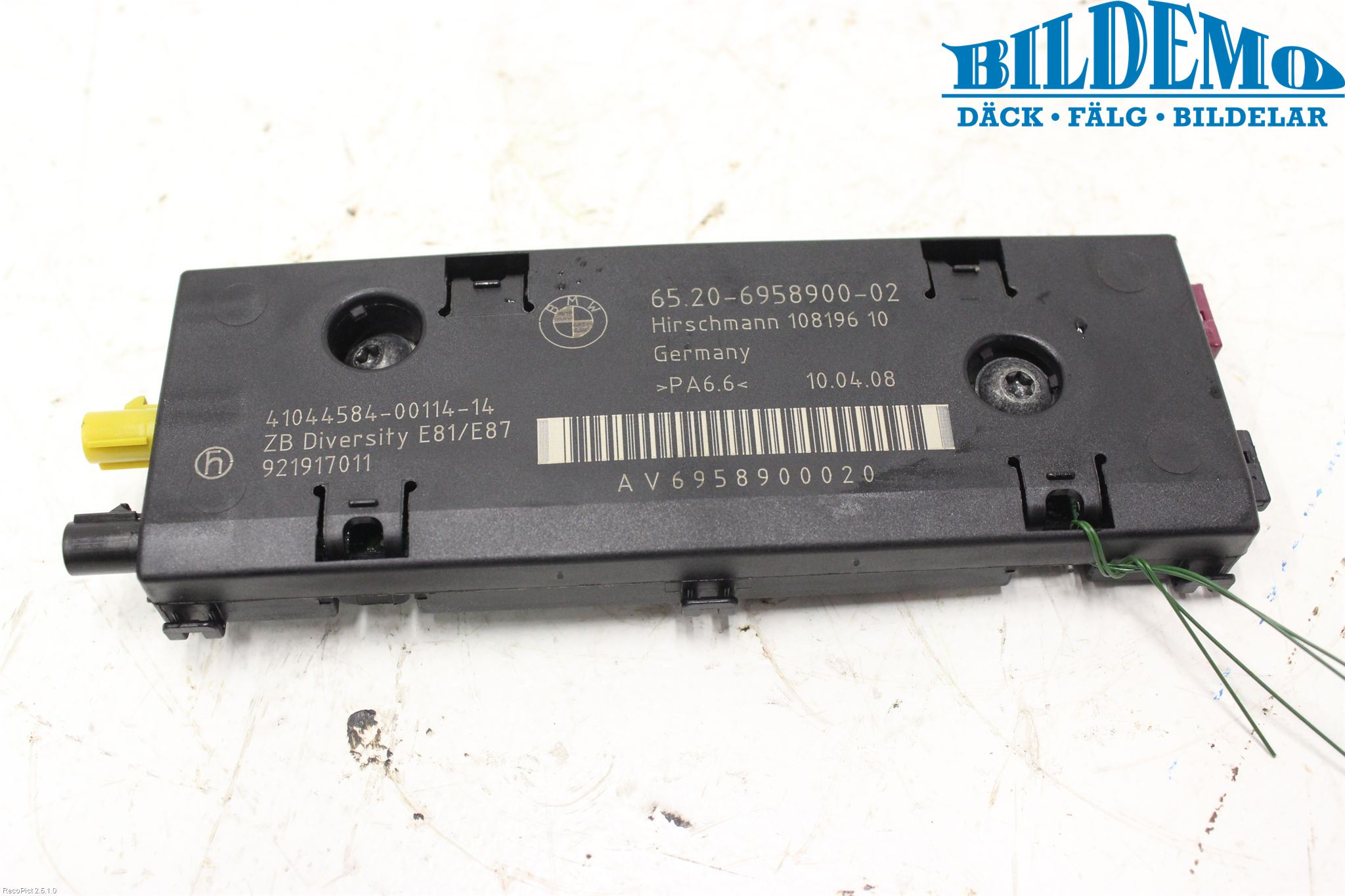 BMW 1 E87/81 5D/3D 03-11 Stereo Antenneforsterker