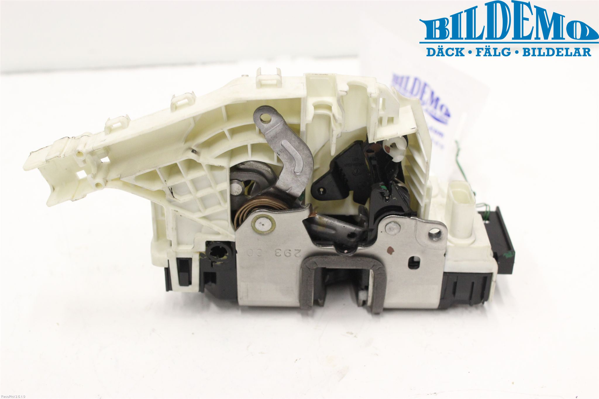 Mercedes-Benz MB E-KLASS (W212) 09-16 Dørlås - Låsekasse