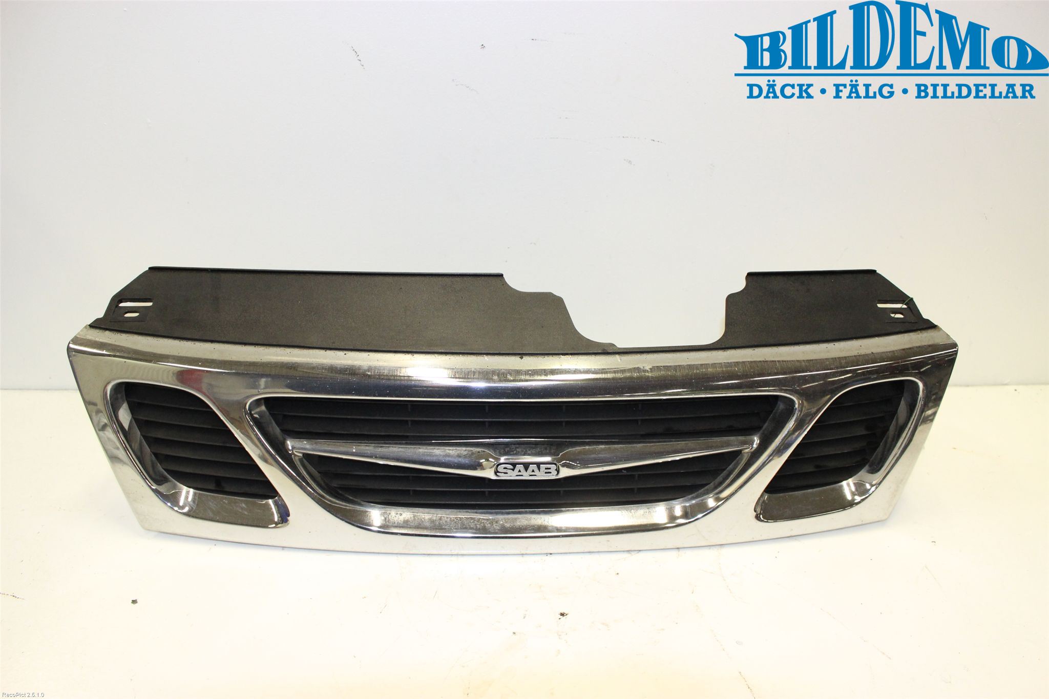 Saab 9-5 -05 Grill Komplett