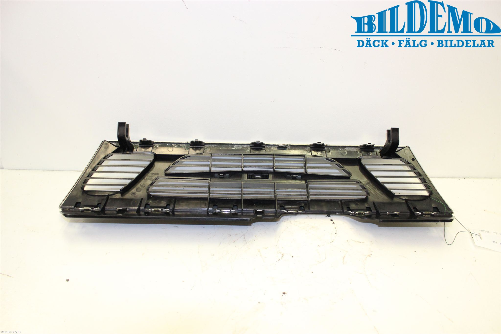 Saab 9-5 -05 Grill Komplett