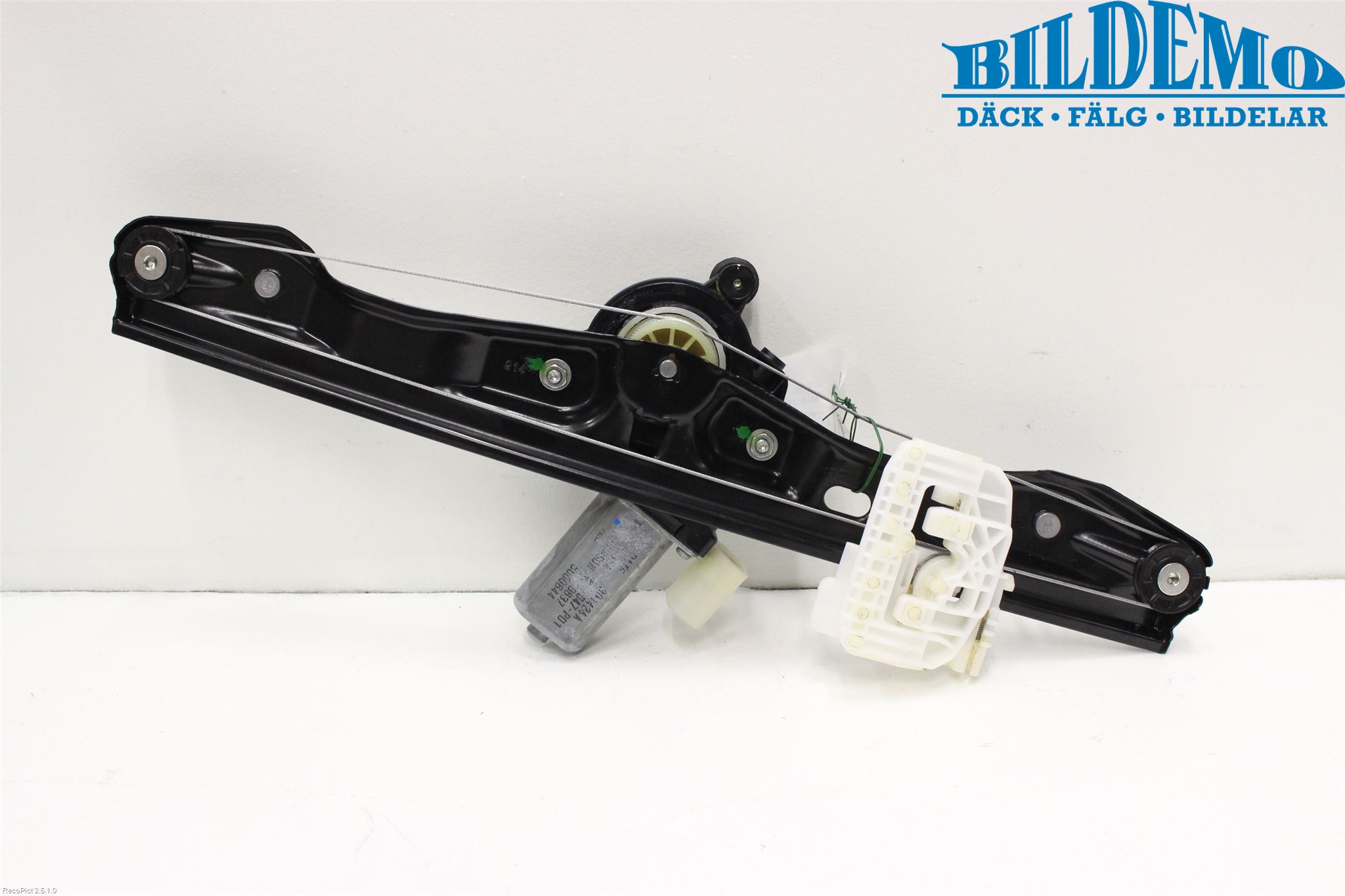 BMW 3 F30/F31/F80 12-19 Vindusheis El Komp