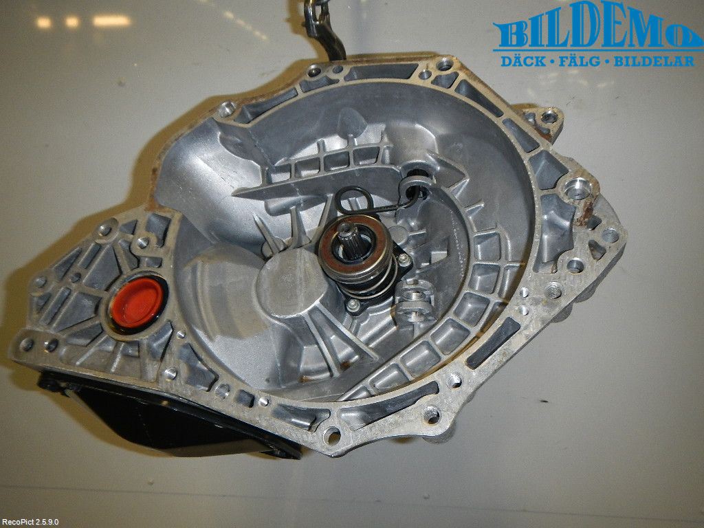 Opel CORSA D 07-14 Gearkasse 5 Trinn