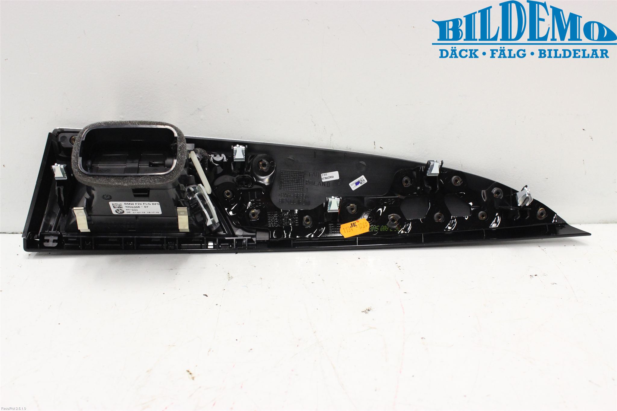 BMW 1 F20/F21 11-19 Dashbord Kanal - Dyse