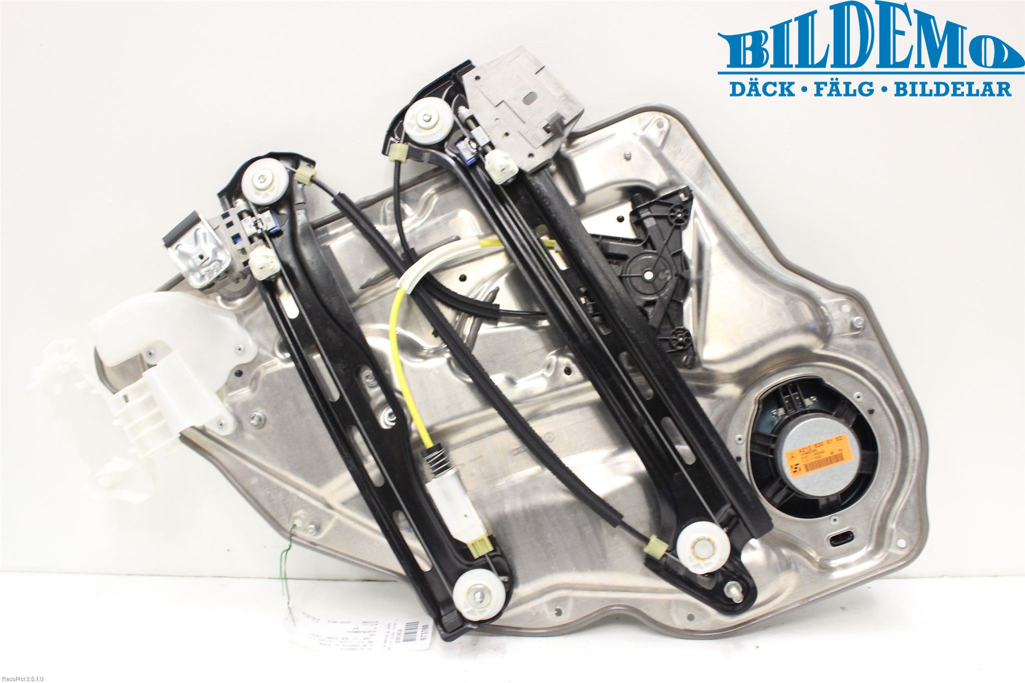 Mercedes-Benz MB CLS (C218/X218) 11-17 Vindusheis El Komp