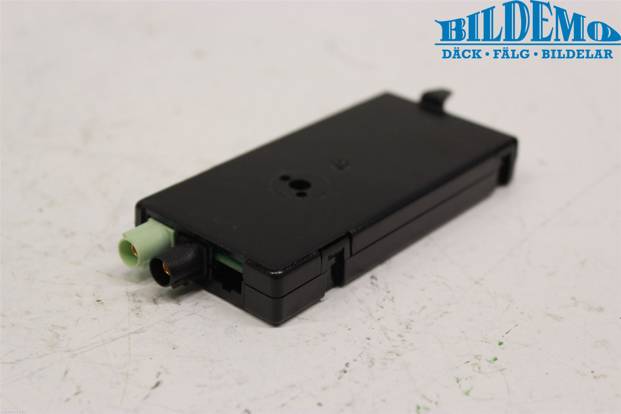 BMW 3 F30/F31/F80 12-19 Stereo Antenneforsterker