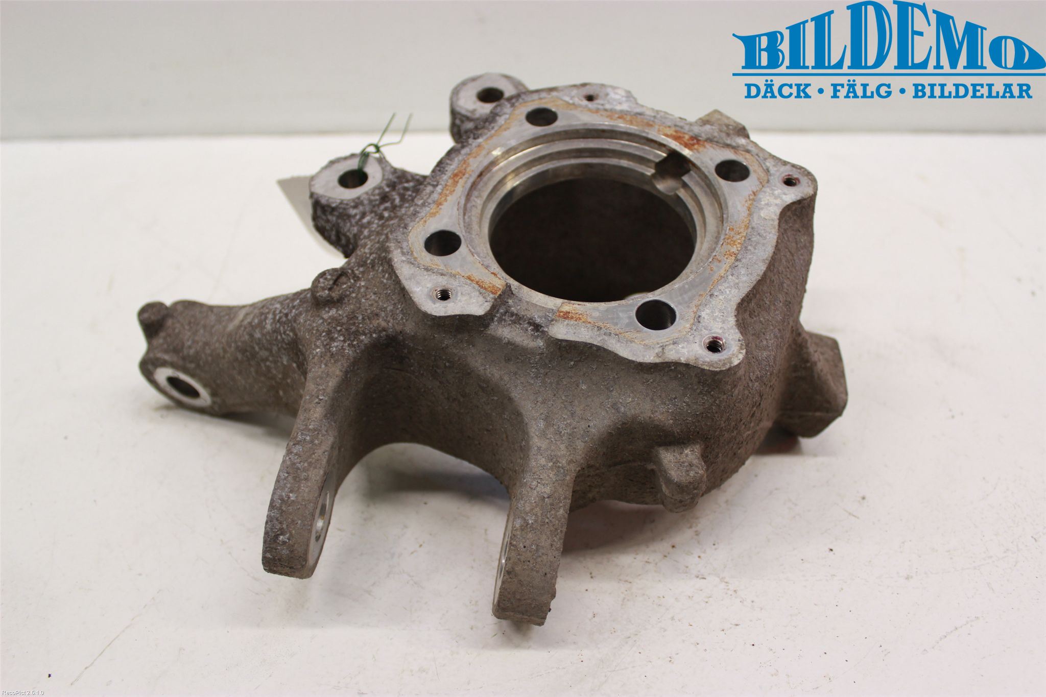 BMW 5 F10/F11/F18 09-17 Spindel Hb
