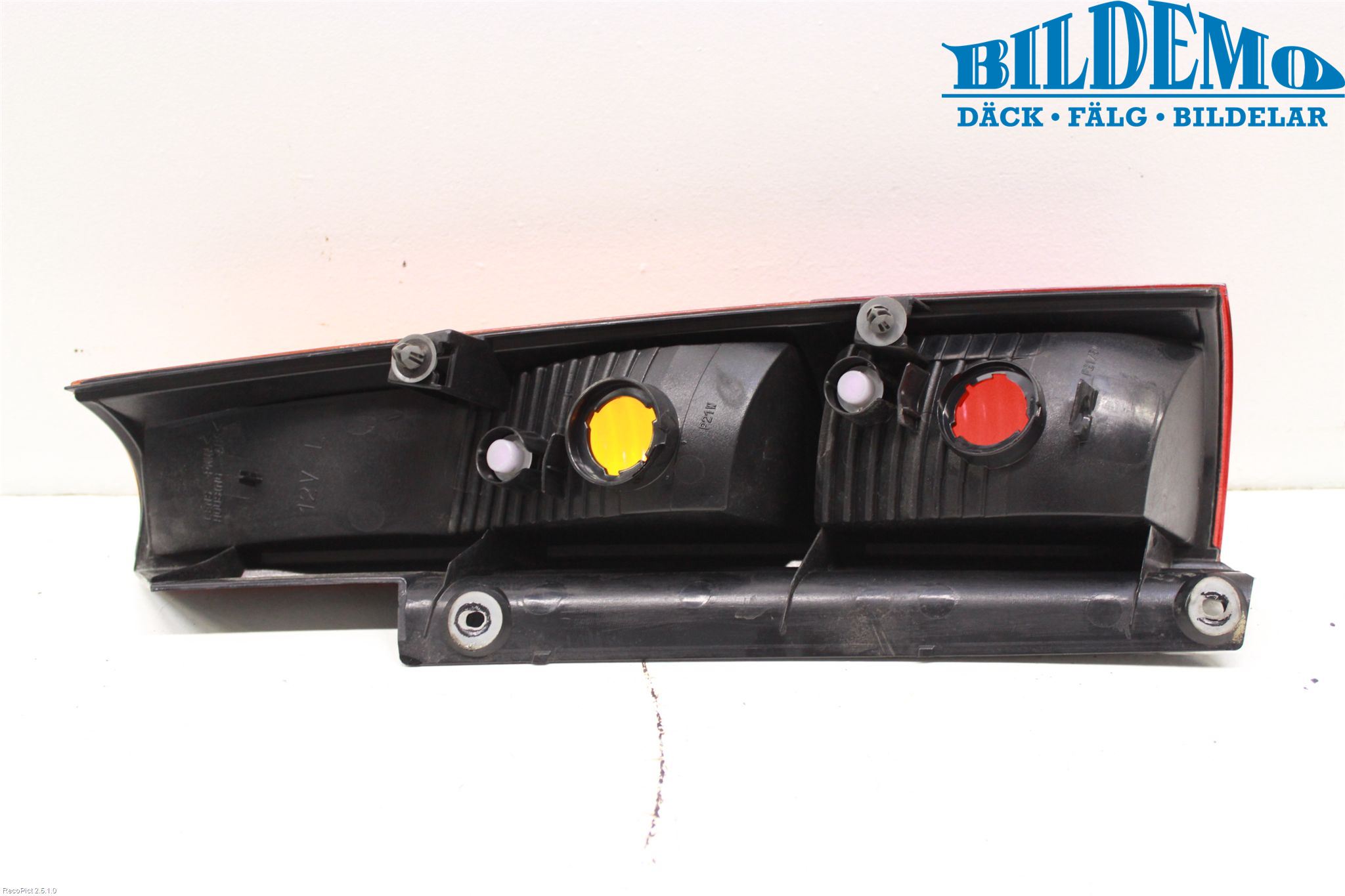 Suzuki IGNIS 01-20 Baklykt Venstre