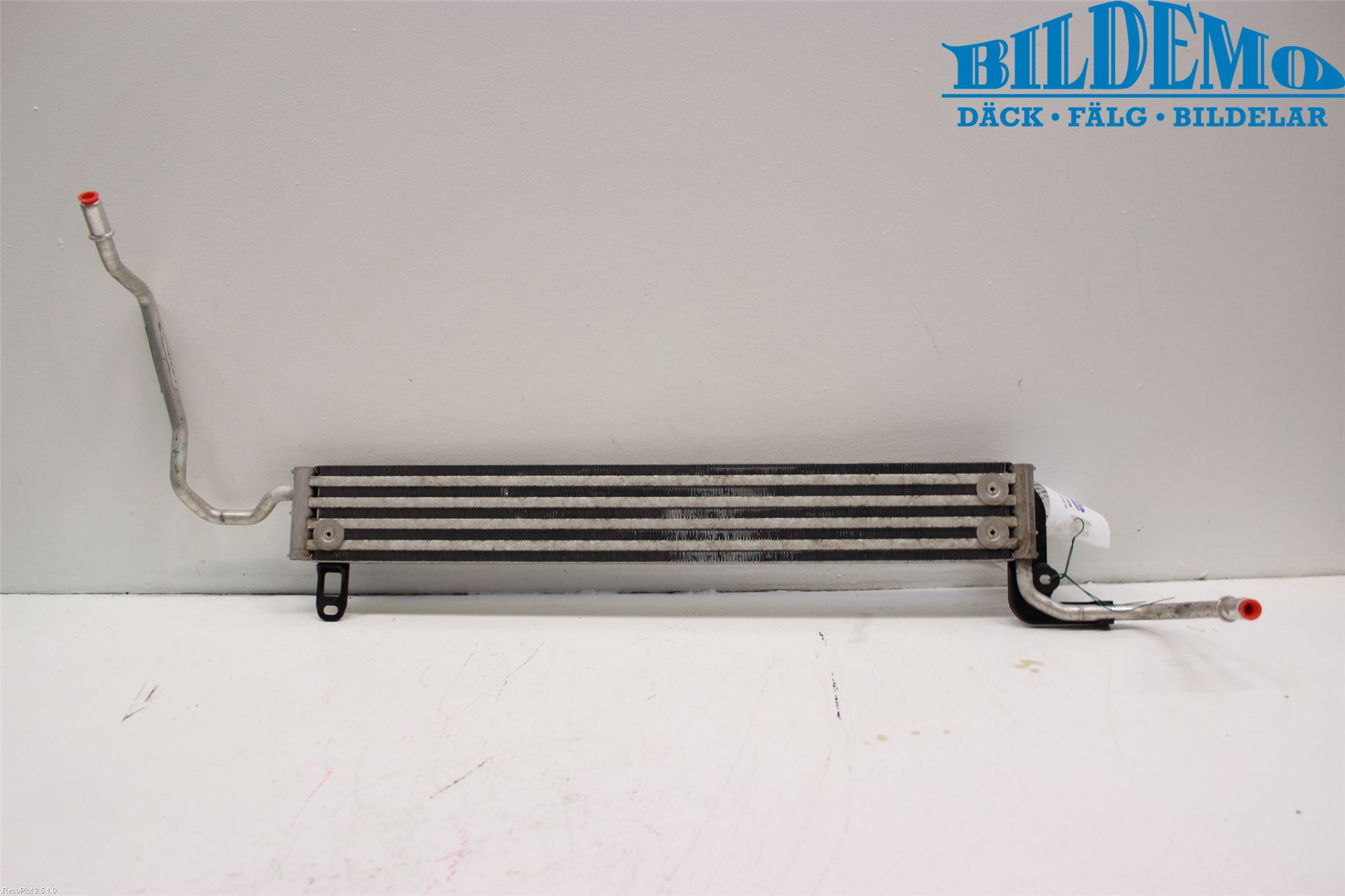 BMW 5 E60/61 Sed/Tou 02-10 Radiator Servoolje Kjøler