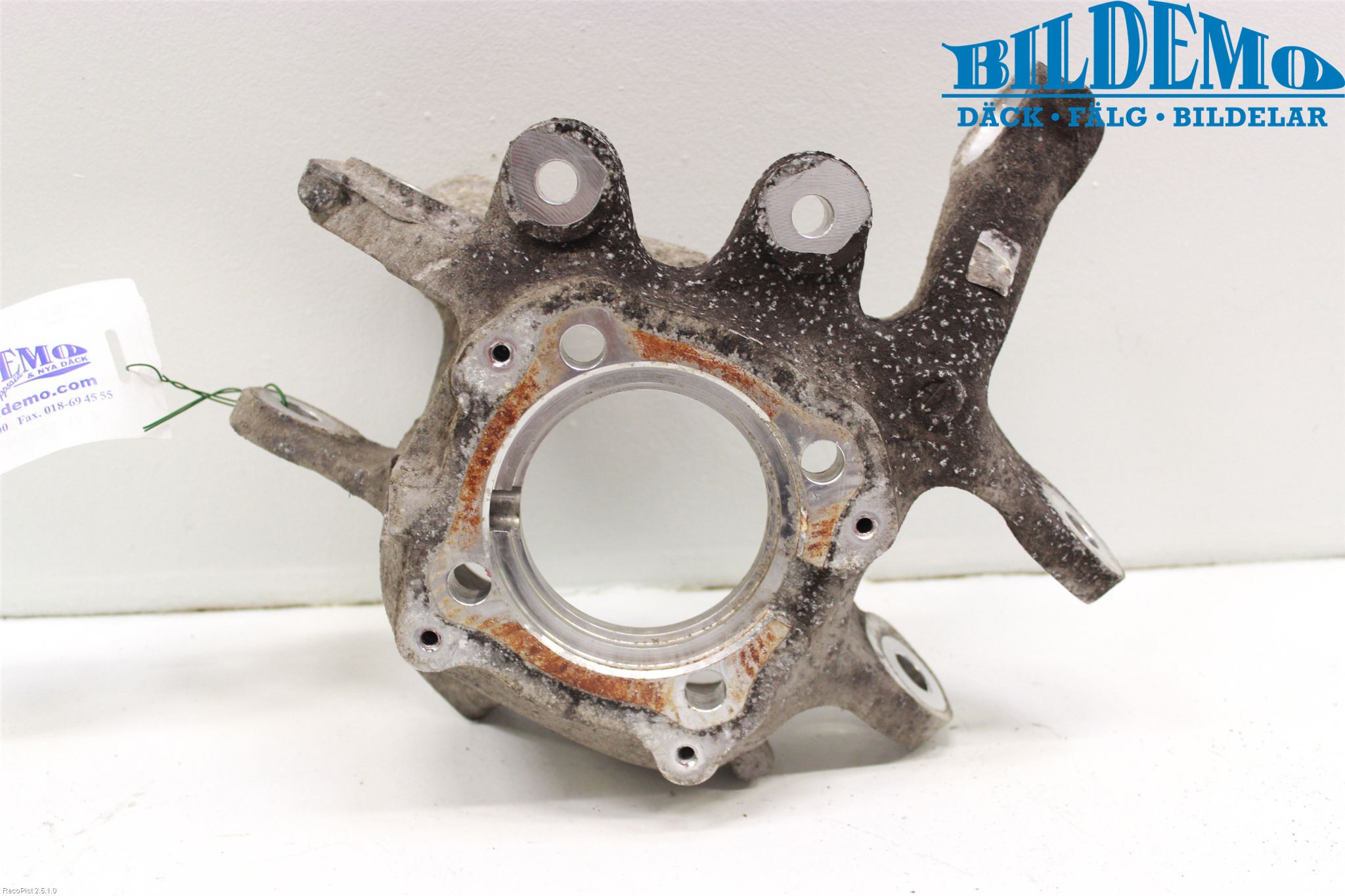 BMW 5 F10/F11/F18 09-17 Spindel Vb