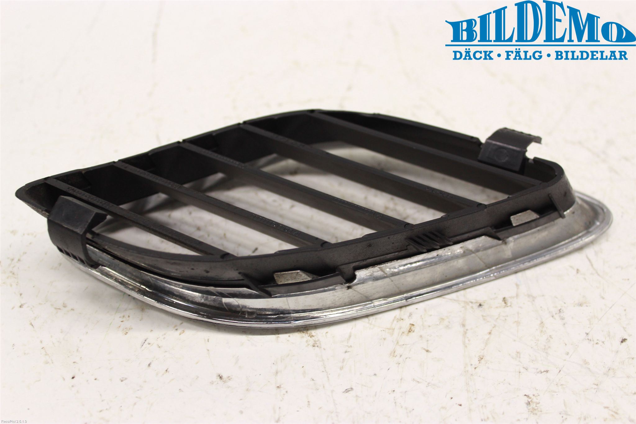 Saab 9-5 -05 Grilldel Høyre