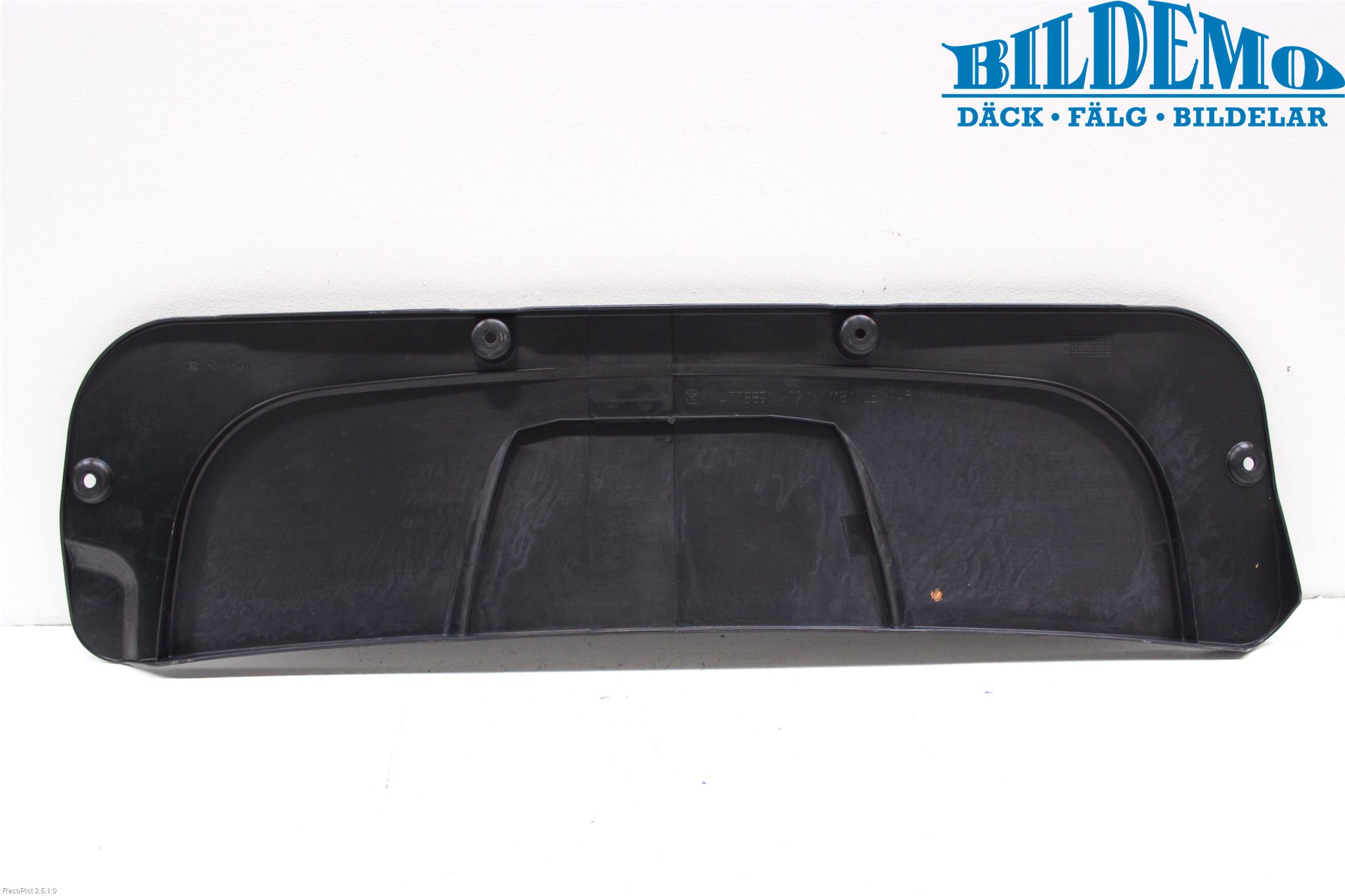 BMW 7 E65/66    00-08 Radiator Feste - Ramme - Bjelk