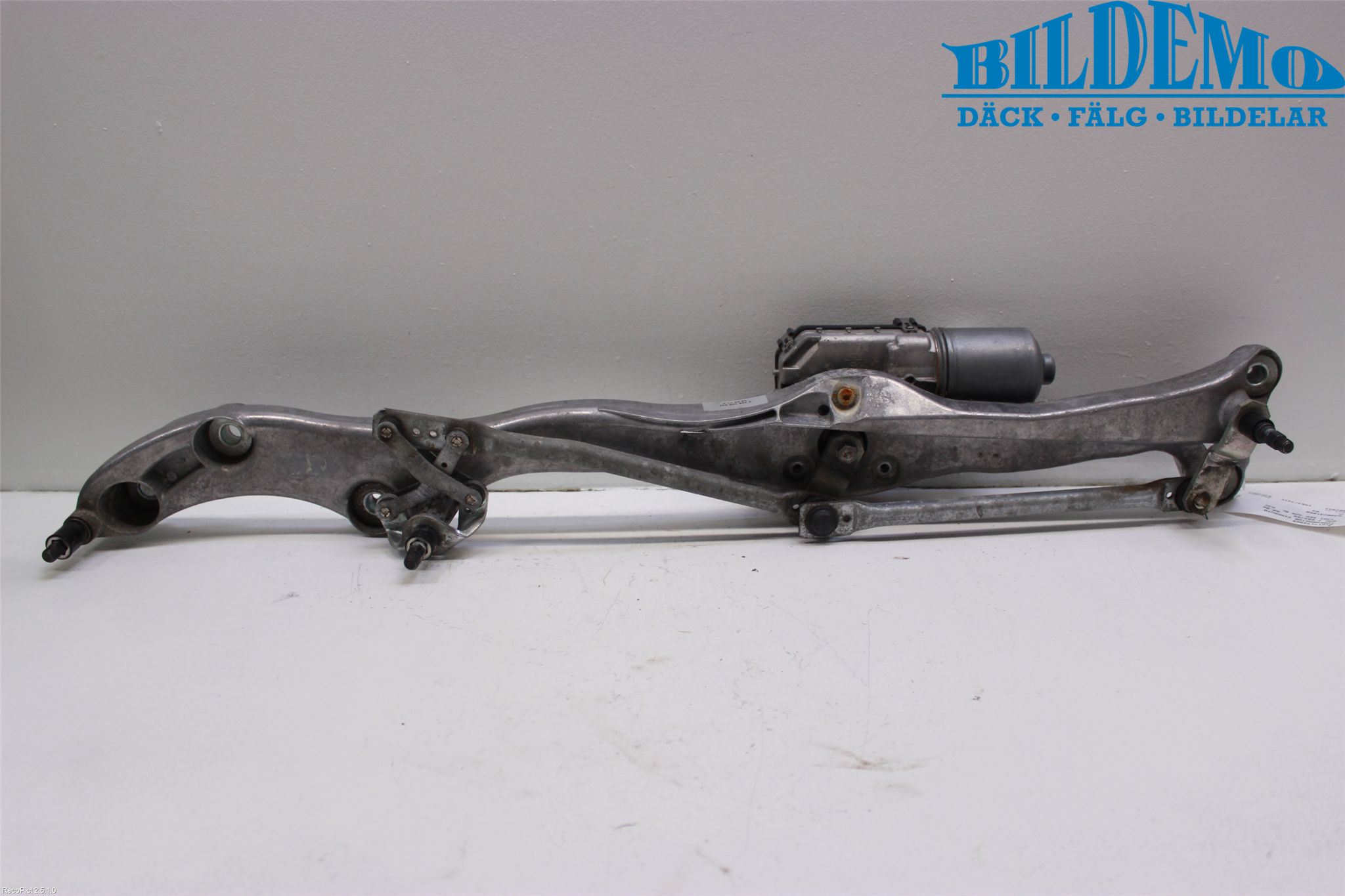 BMW 7 E65/66    00-08 Viskermotor Frontrute