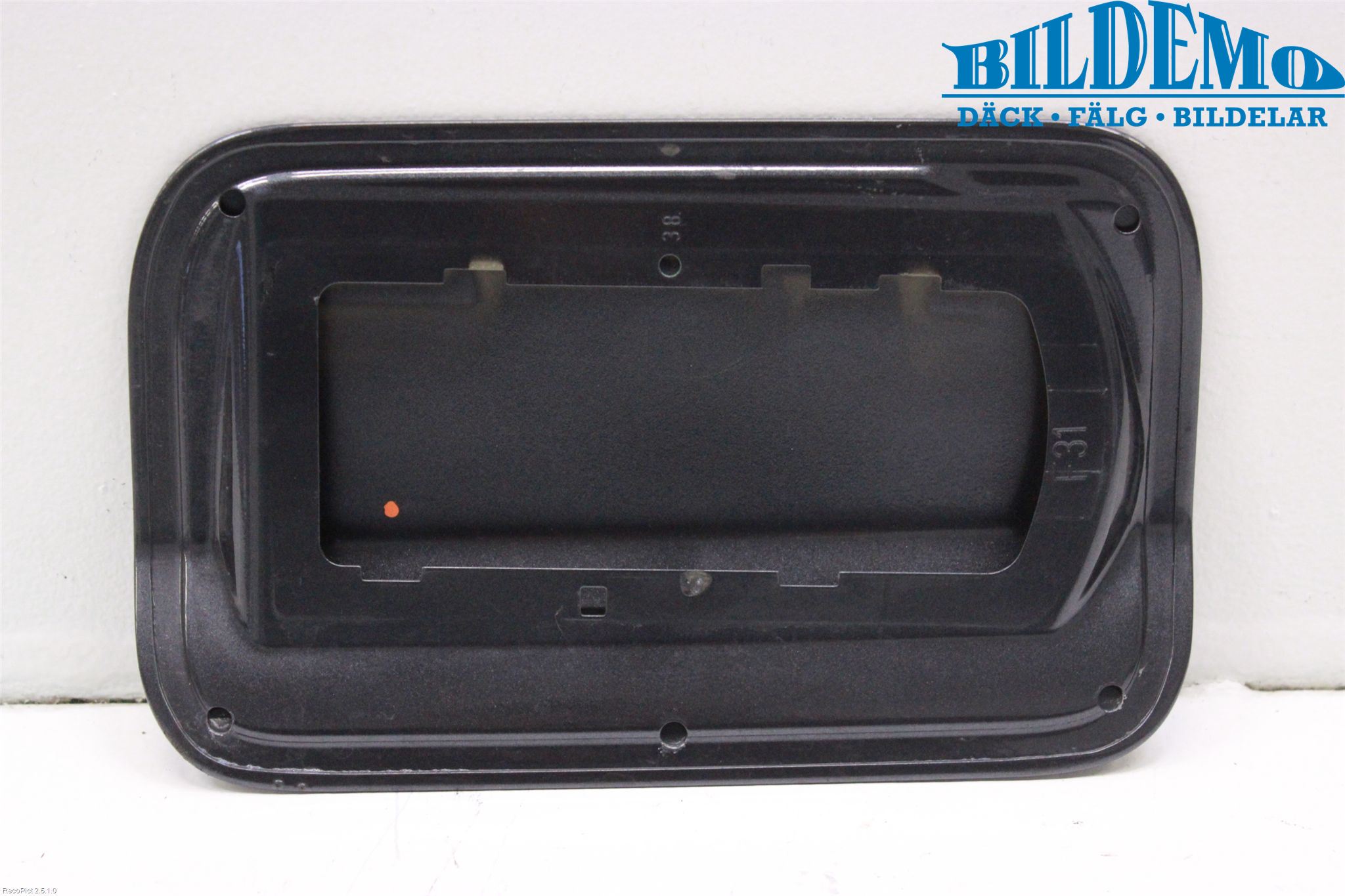 BMW 3 F30/F31/F80 12-19 Drivstoff Tankluke