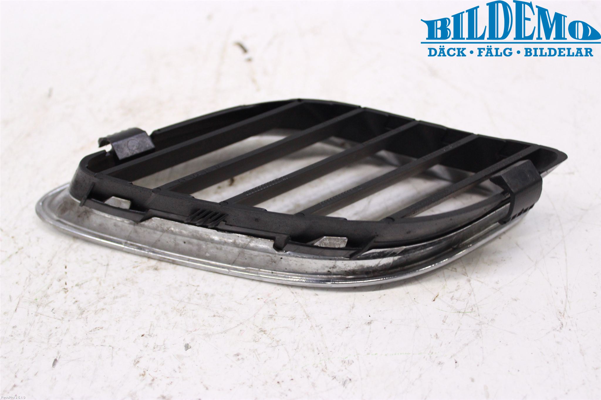 Saab 9-5 -05 Grilldel Venstre