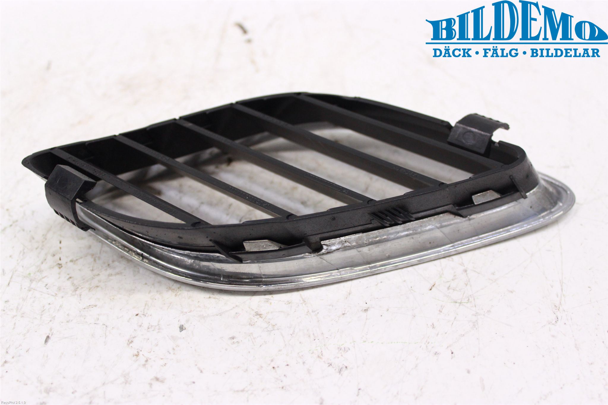 Saab 9-5 -05 Grilldel Høyre