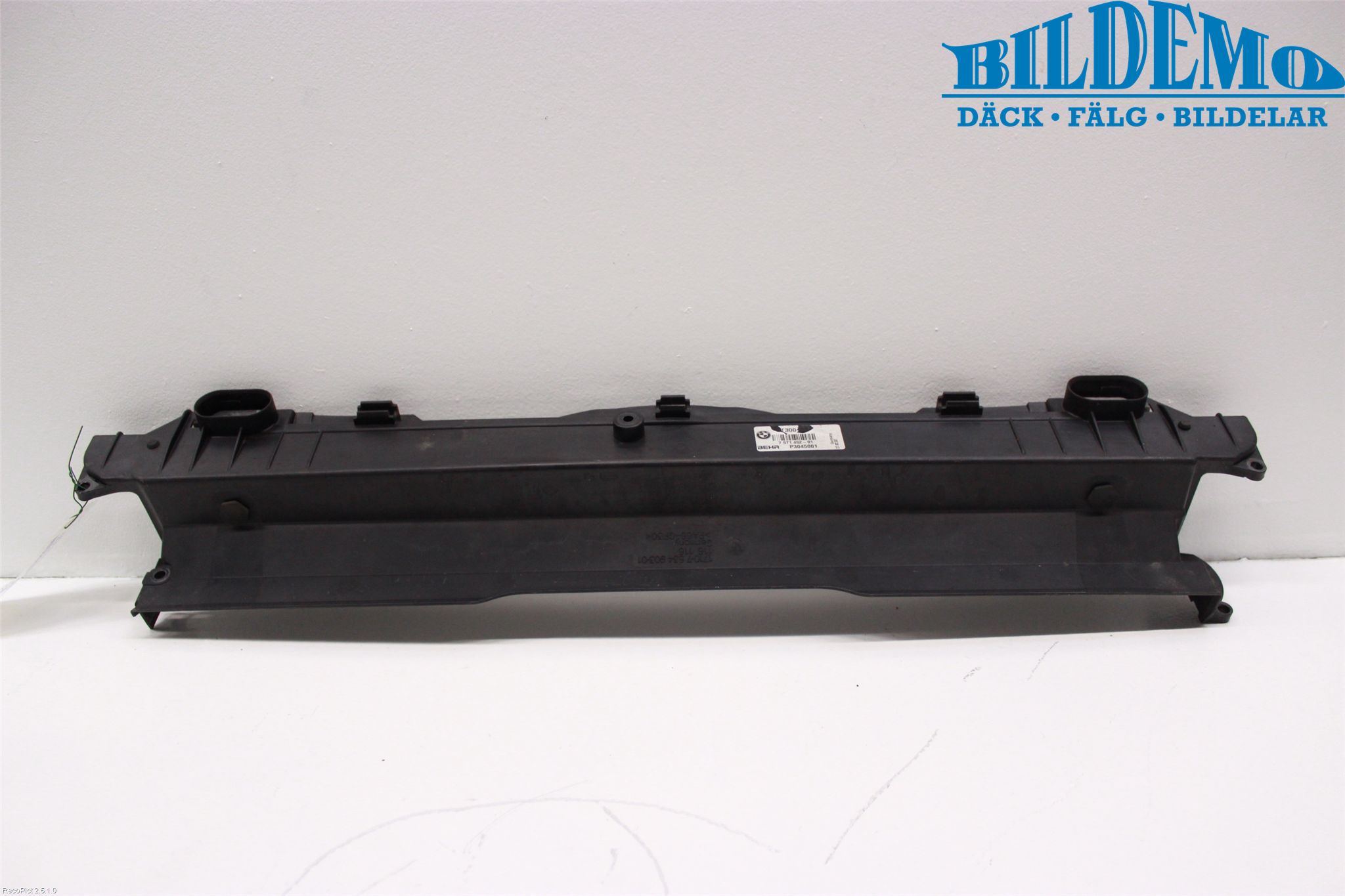 BMW 5 E60/61 Sed/Tou 02-10 Radiator Feste - Ramme - Bjelk
