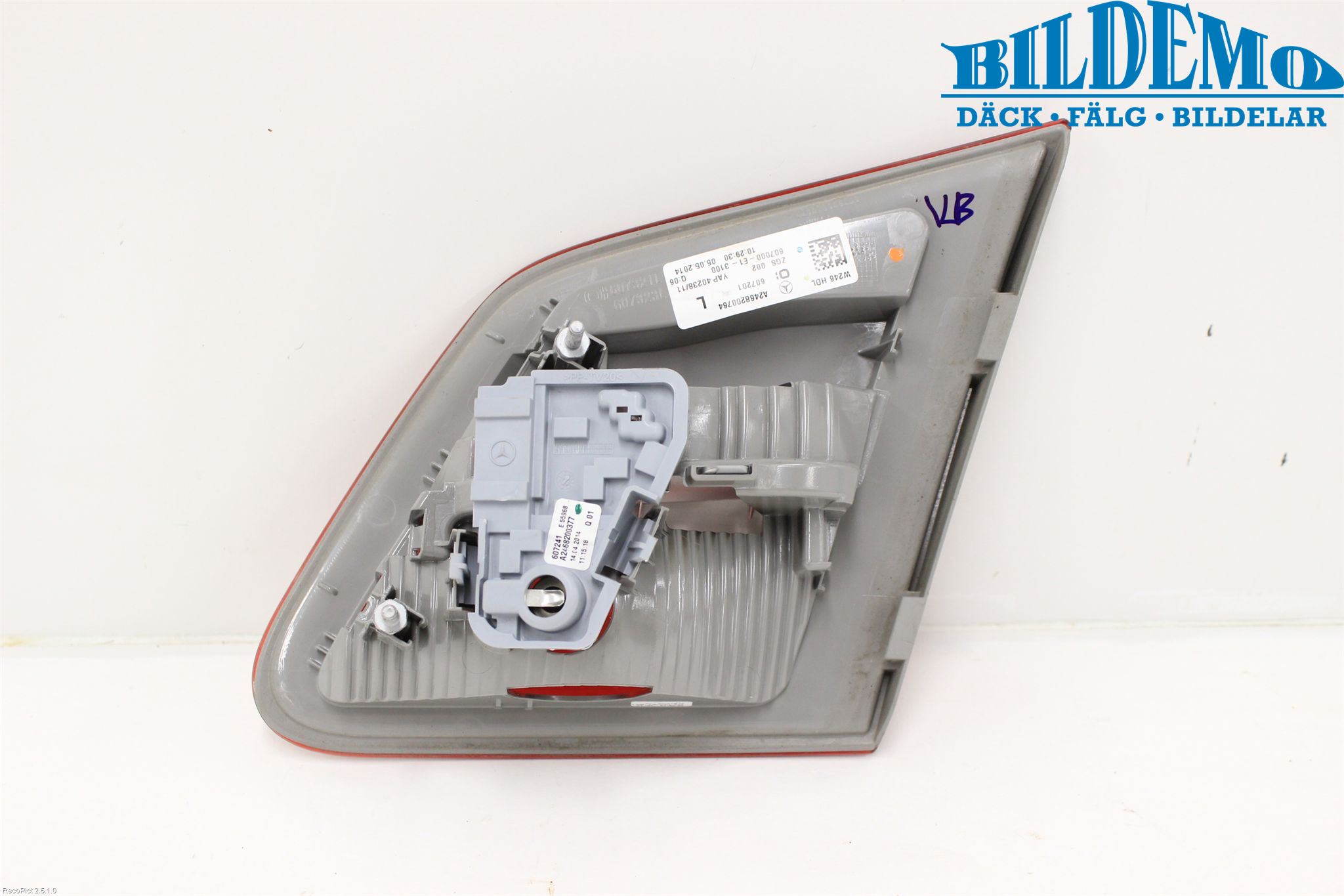 Mercedes-Benz MB B-KLASS (W246/W242) 12-19 Baklykt Venstre  På Luke(Indre