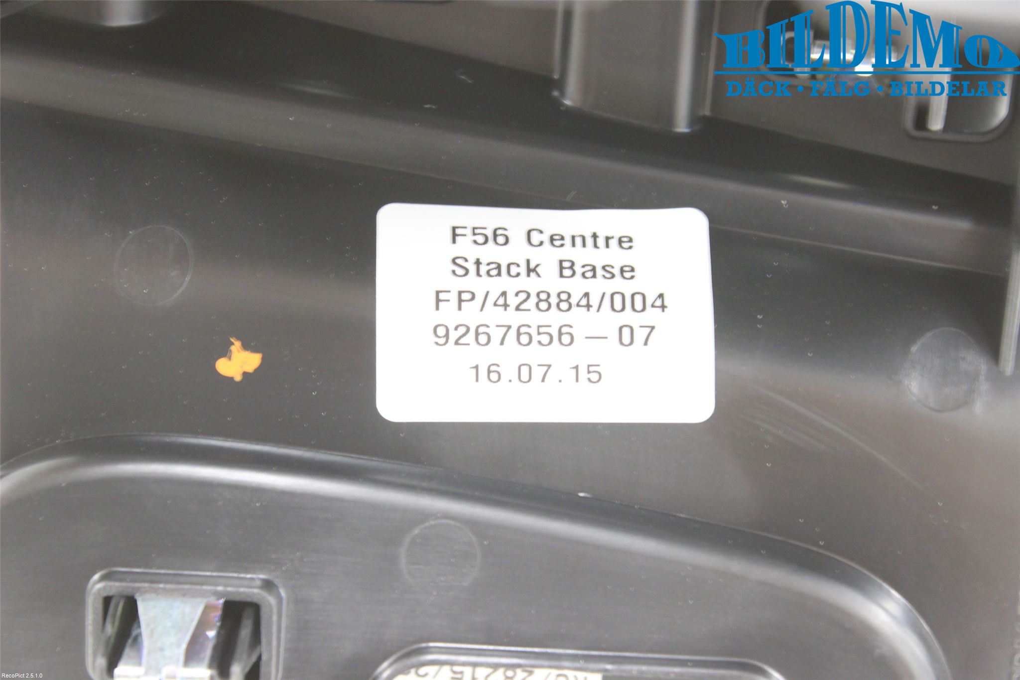 Mini ONE/COOPER 3DR F56 14-24 Instrumentkonsoll Midt