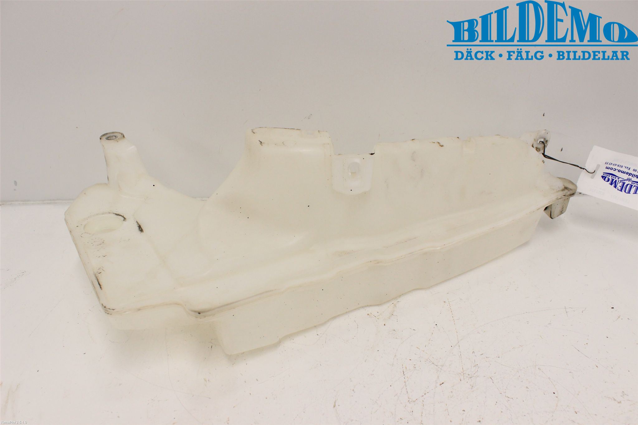 Audi A6/S6     05-11 Spylerbeholder Frontrute-Lykte