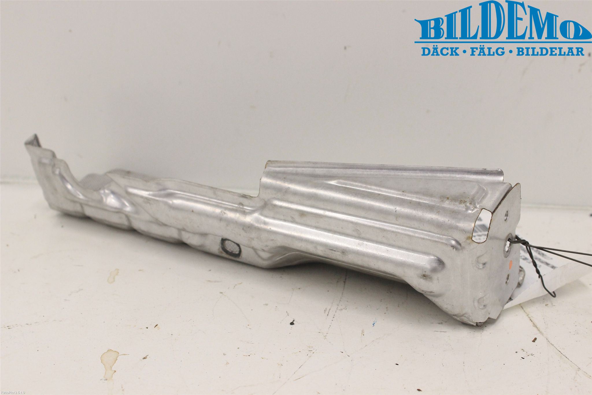 BMW 3 F30/F31/F80 12-19 Eksos Forvarmingsplate