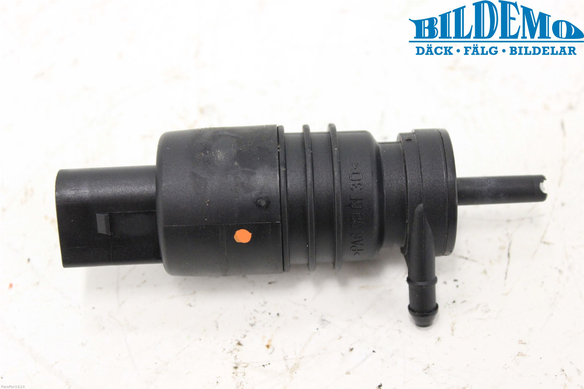 Mercedes-Benz MB E-KLASS (W212) 09-16 Spylerpumpe Frontrute