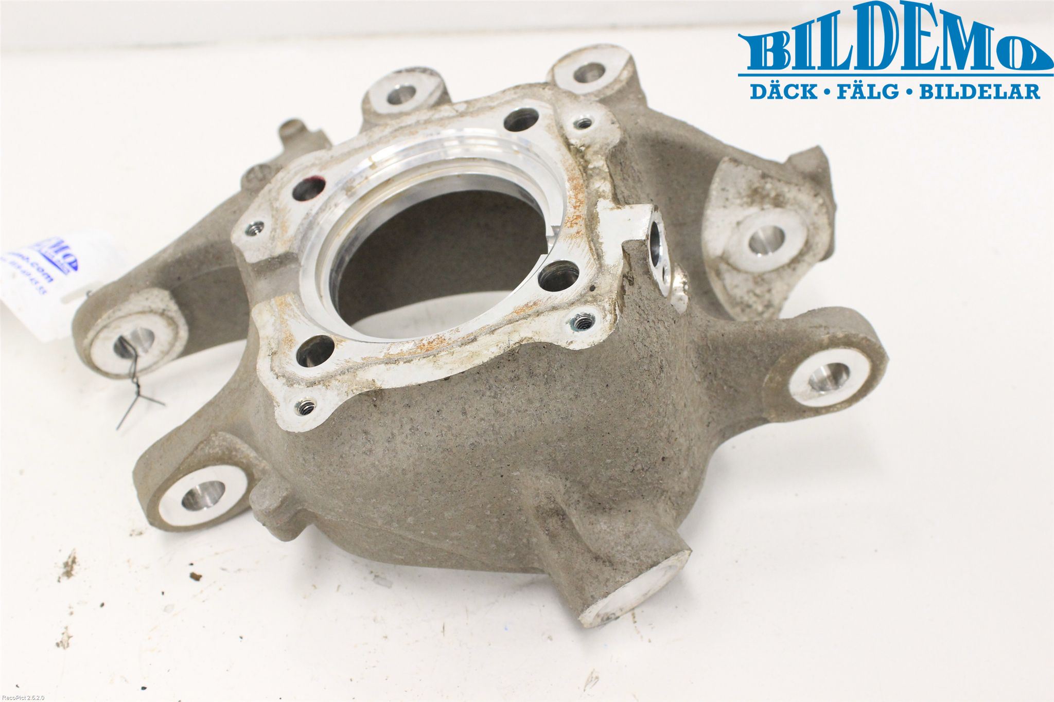 BMW 5 F10/F11/F18 09-17 Spindel Hb