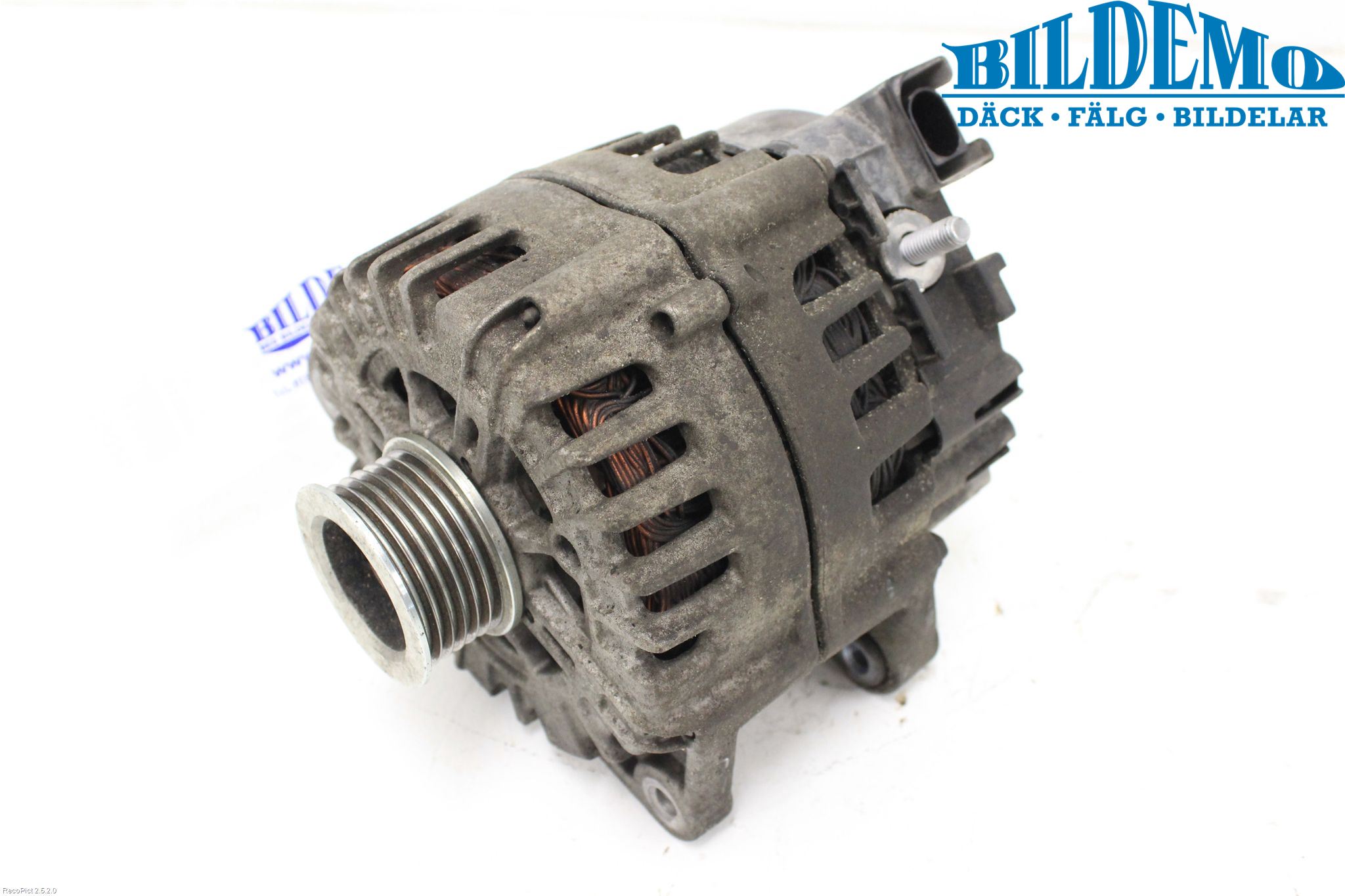 Mercedes-Benz MB E-KLASS (W212) 09-16 Dynamo
