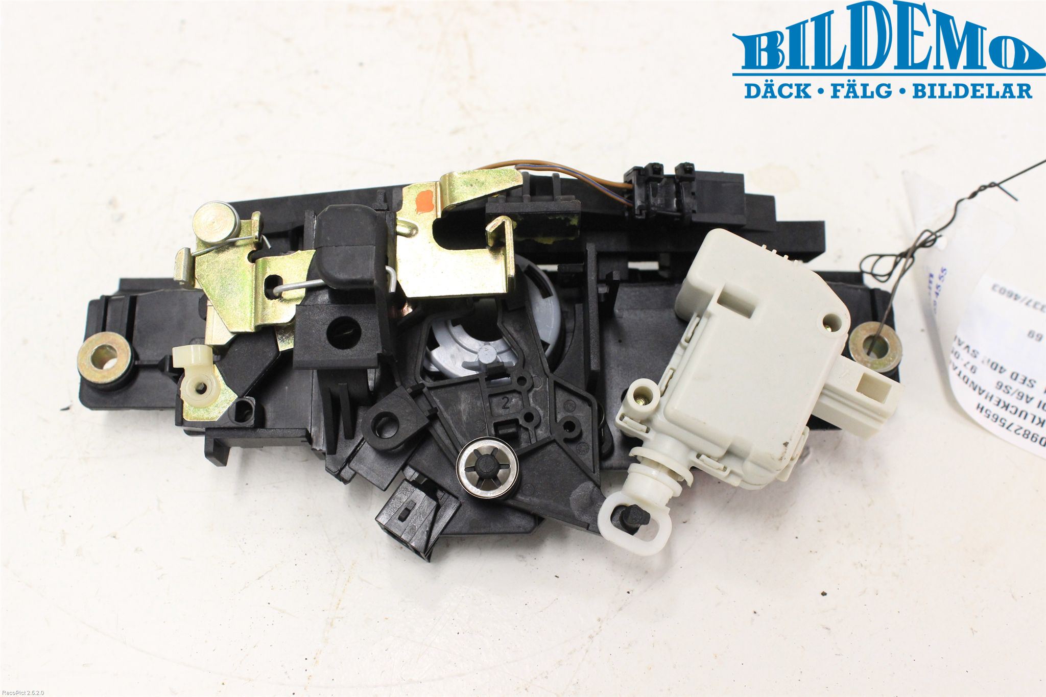 Audi A6/S6     97-05 Bakluke Handtak Indre