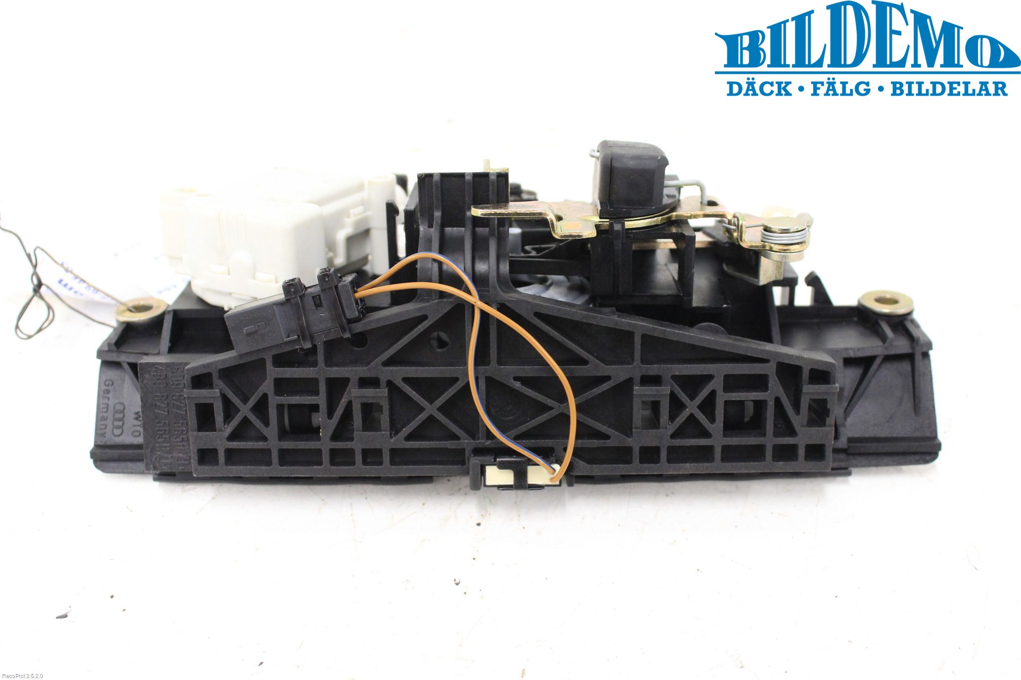 Audi A6/S6     97-05 Bakluke Handtak Indre